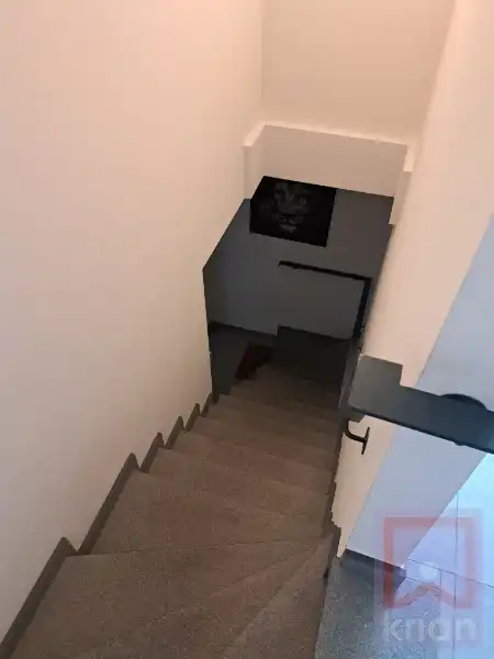 Instapklaar, 2-slpk appartement met terras en carport in het centrum van Geel foto 3
