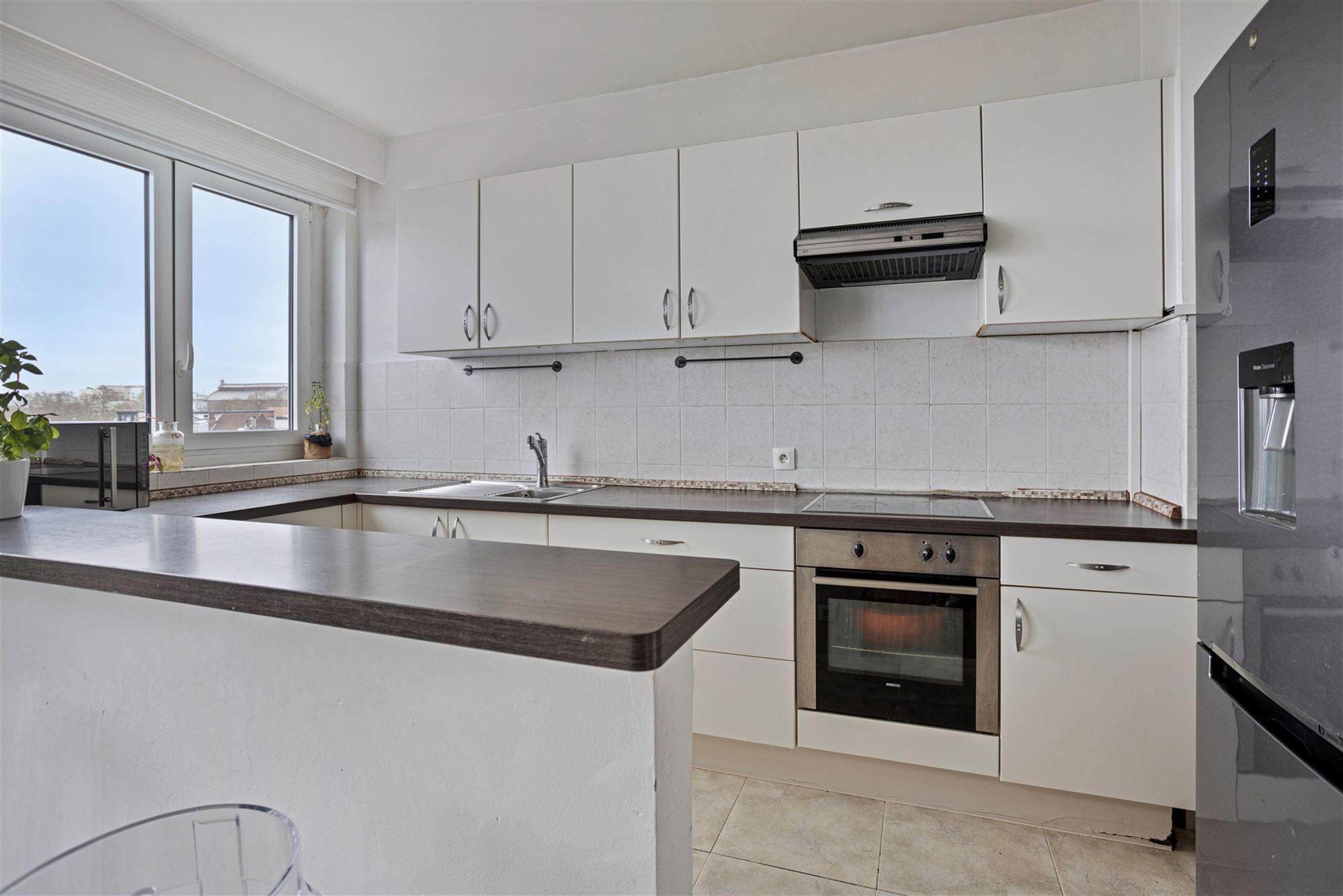 Appartement met 3 slaapkamers en terras op een centrale locatie foto 4