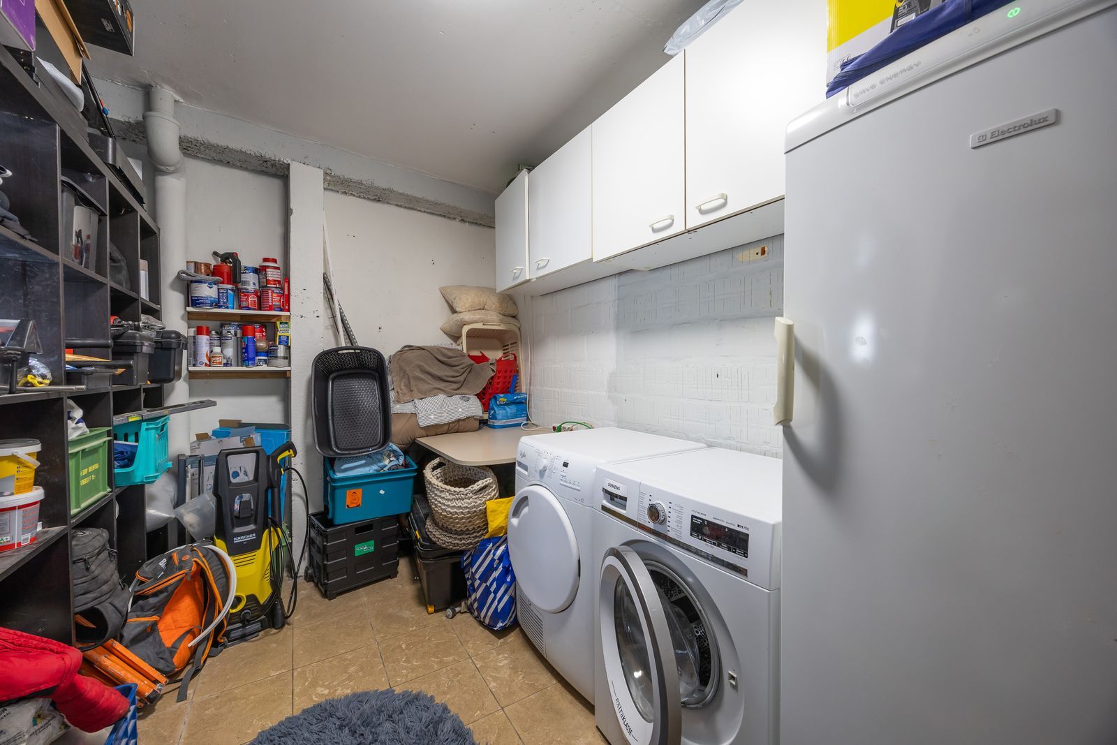 Charmante rijwoning met zonnige binnentuin foto 12
