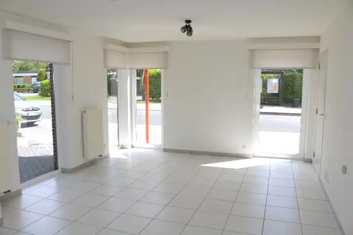 Comfortabel éénslaapkamerappartement met garage foto 3