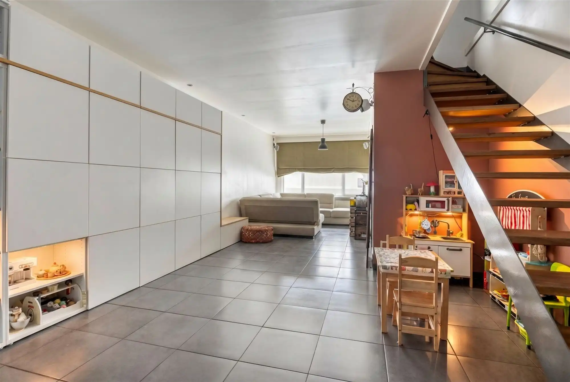 Verrassend ruime instapklare gezinswoning met garage foto 6