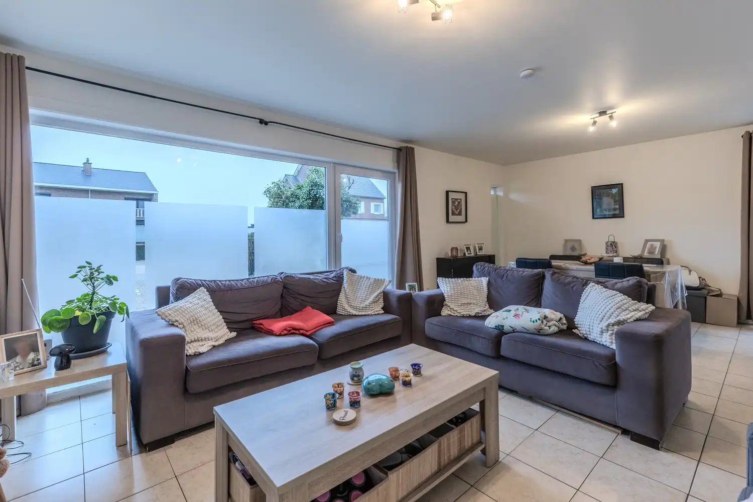 Gelijkvloers appartement met 3 slaapkamers, terras en garage in Uikhoven aan de Maas! foto 8