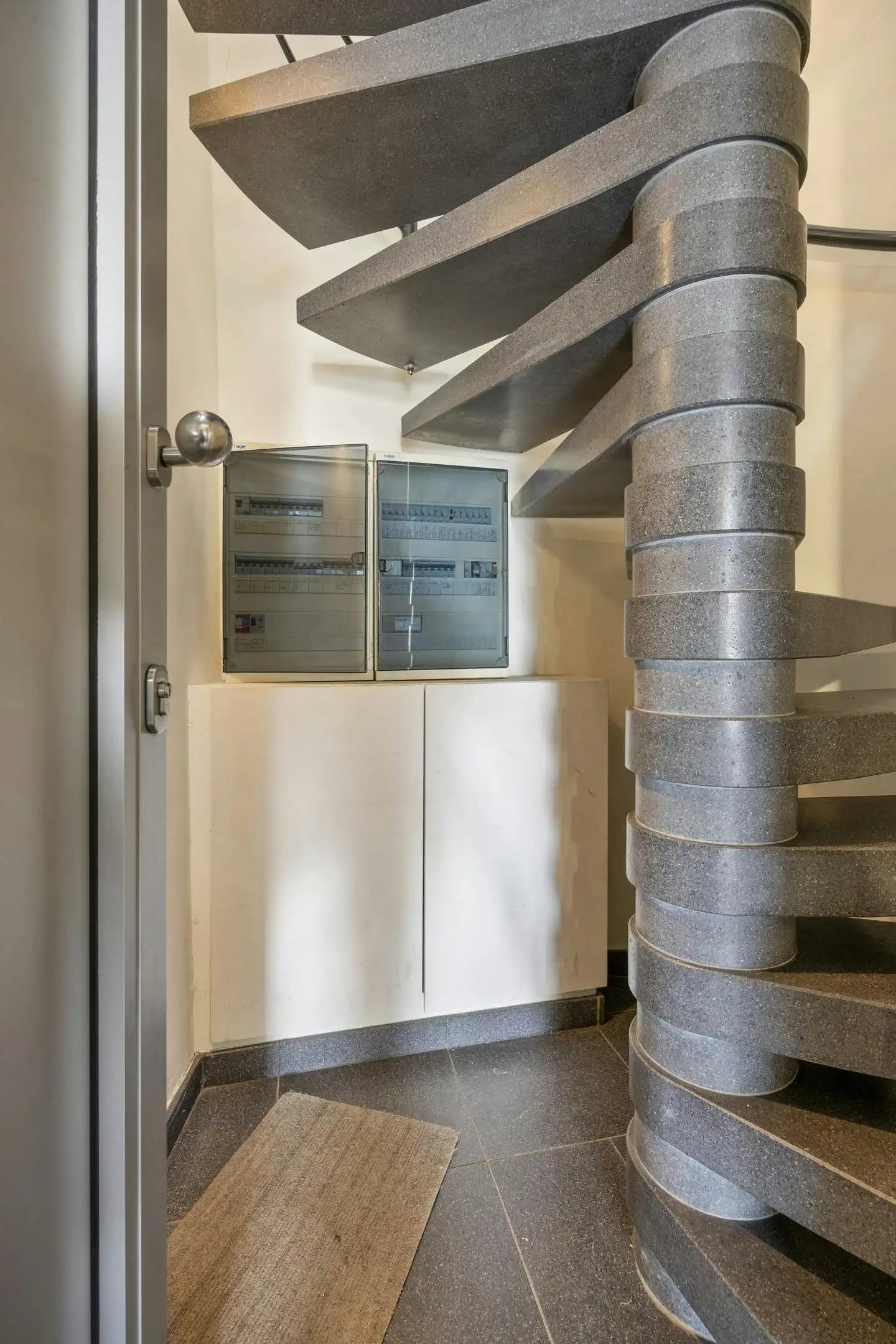 Duplex-Appartement met 2 kamers en terras in hartje Asse foto 21