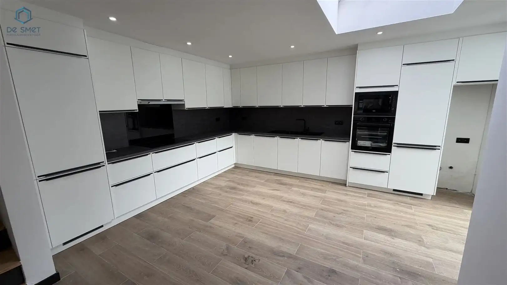 Instapklare, volledig gerenoveerde woning met 3 slaapkamers en 2 terrassen in Geraardsbergen foto 5
