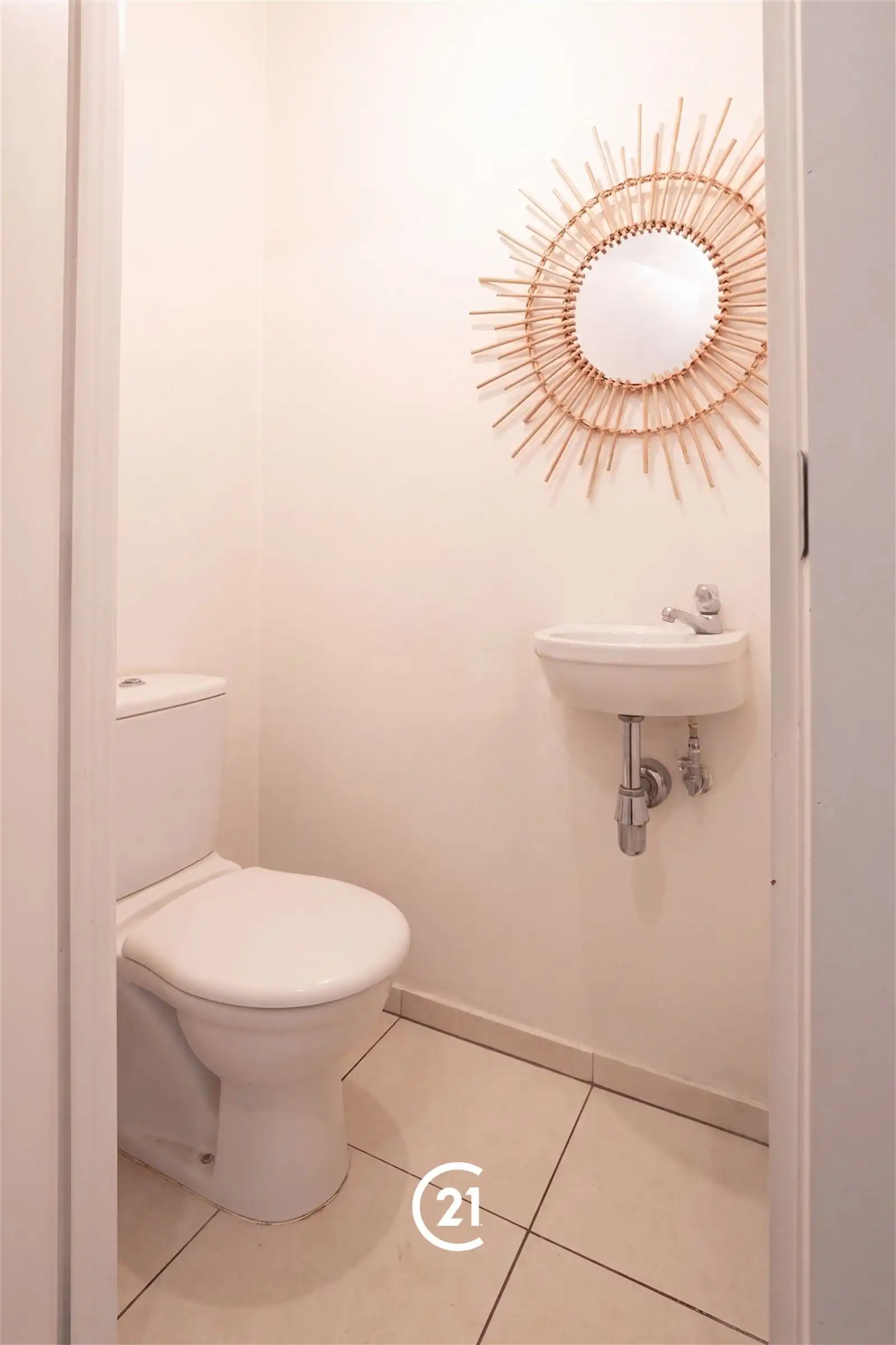 Comfortabel gelijkvloers wonen op een bijzonder praktische ligging! foto 9