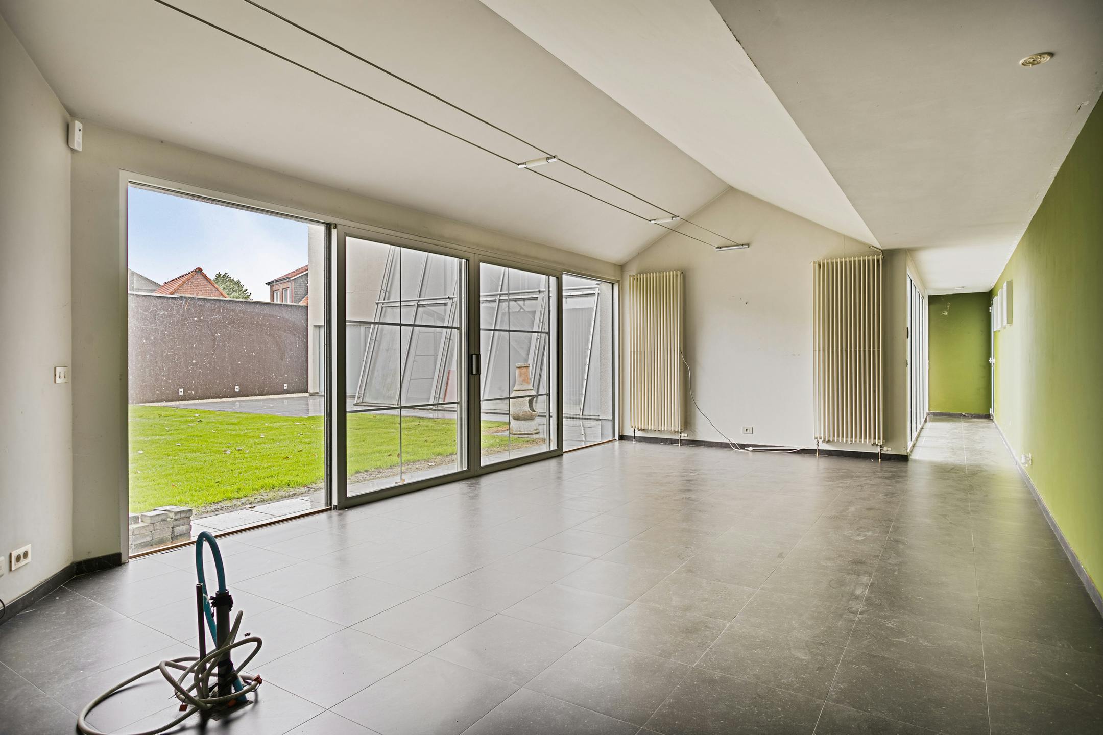 Ruime villa met praktijkruimte te koop in Sint-Baafs-Vijve foto 14