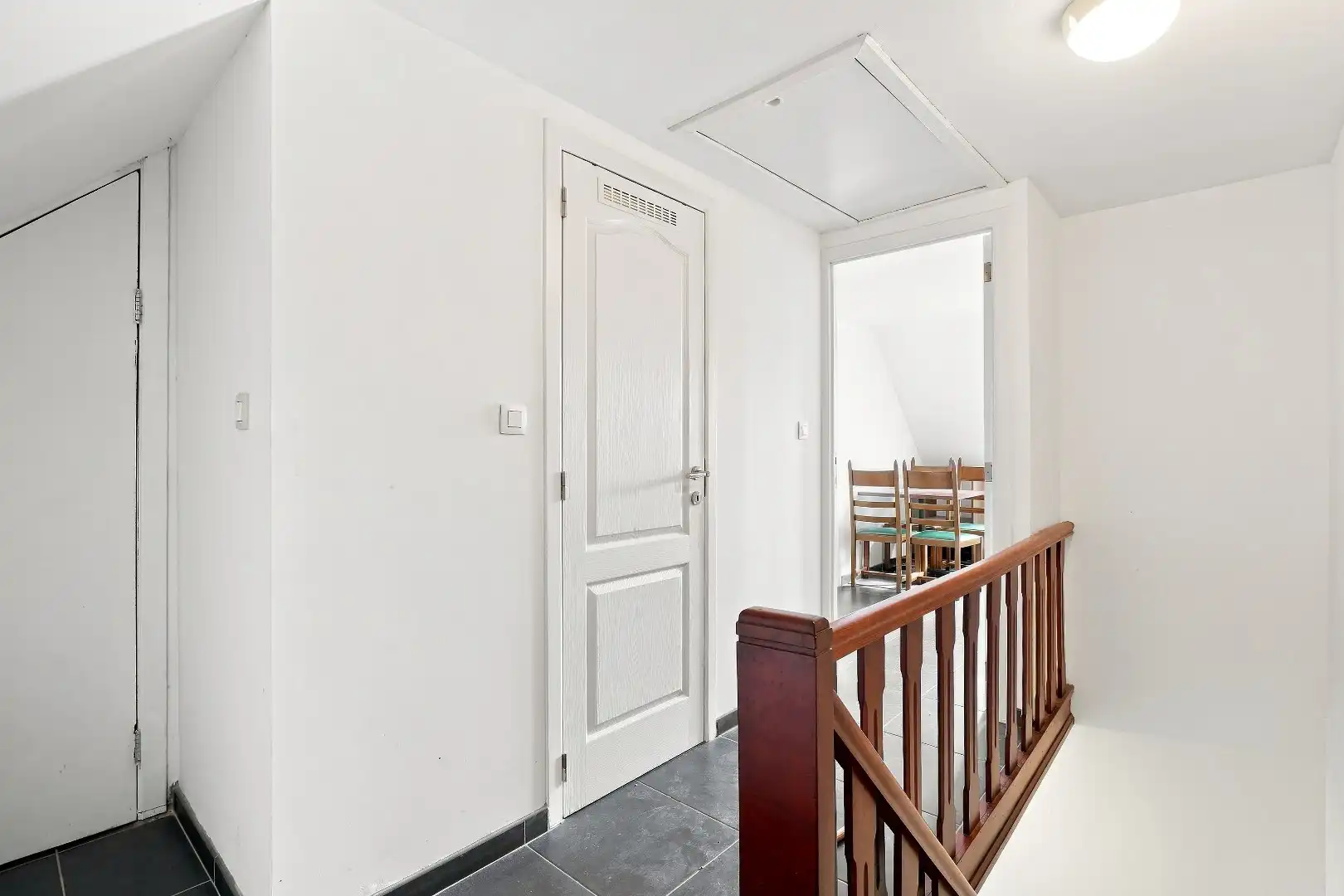 Ruime hoekwoning met 3 woonunits in het centrum van De Panne.  foto 16