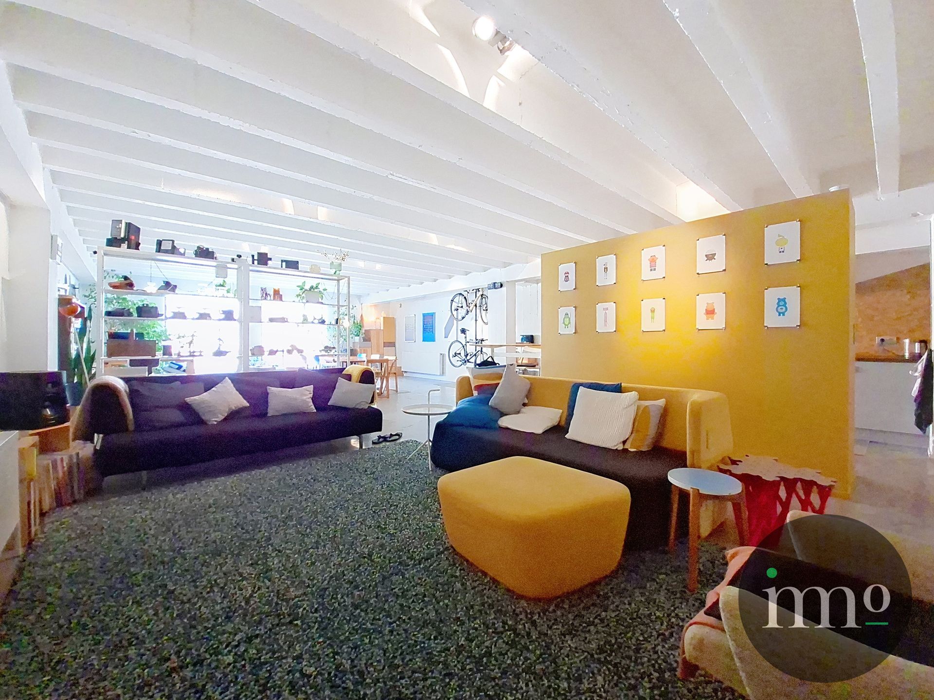 GROTE PRACHTIGE LOFT TEGENOVER TOUR & TAXIS + PARKING foto 3