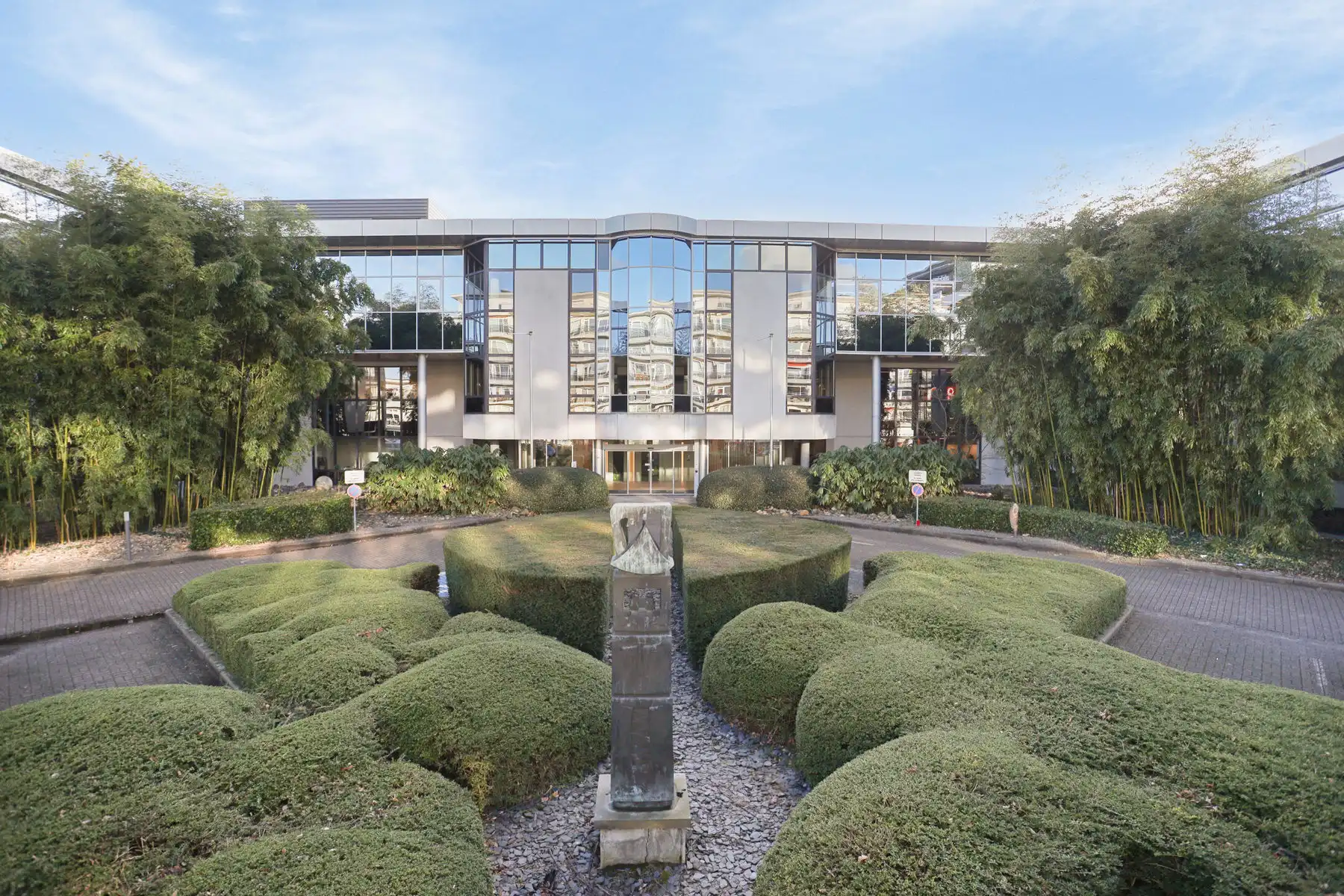 Modern kantoor op strategische locatie in Wilrijk foto {{pictureIndex}}