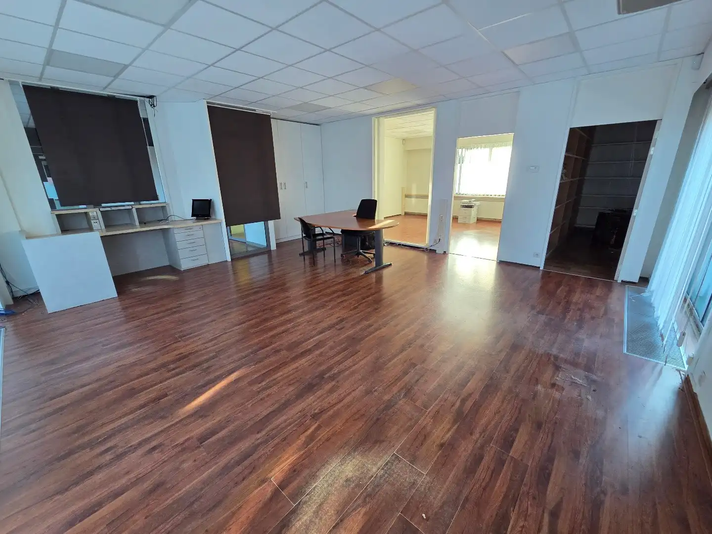 Commercieel kantoor met appartement in dorpskern Kampenhout foto 7