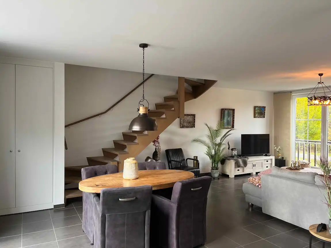 Ruim duplexappartement foto 9