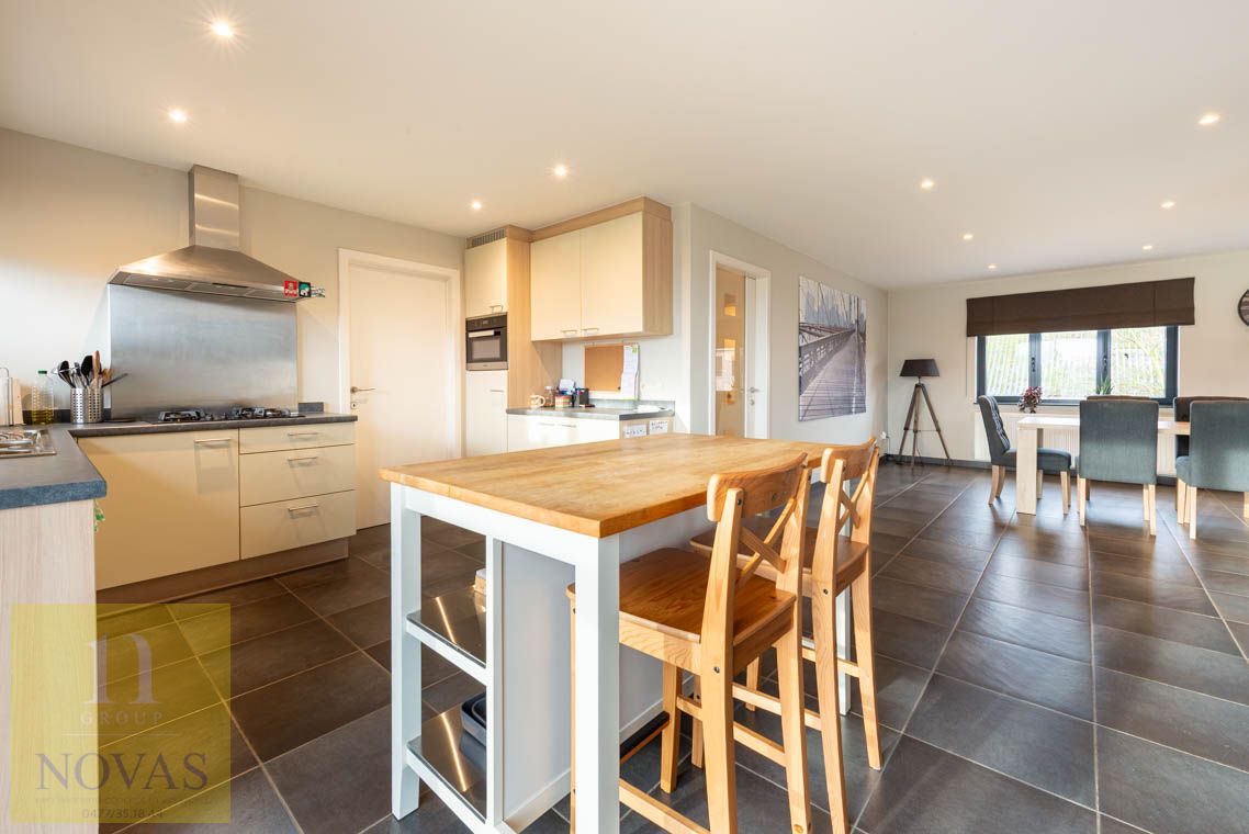 Unieke locatie, 3 slaapkamers, groot terras, heel ruime woonkamer foto 9