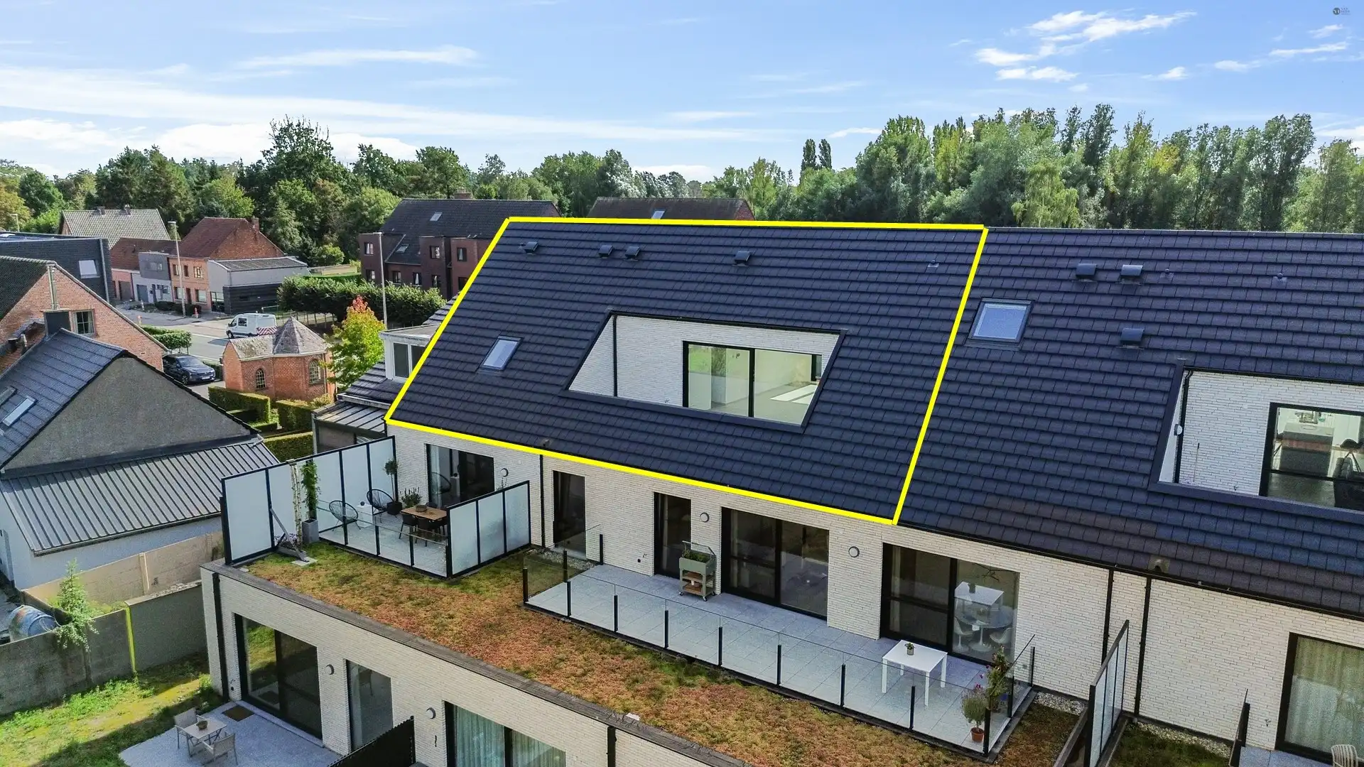 Ruim dakappartement met prachtig zicht op groen foto 8