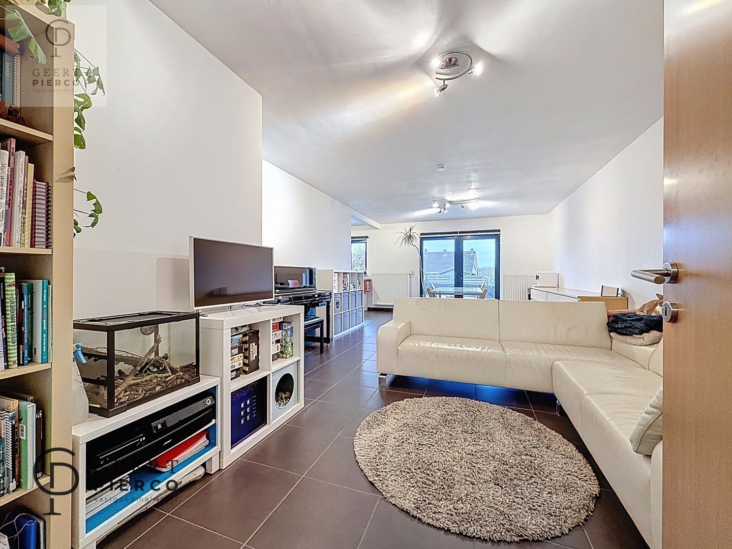 Leuke gezinswoning in exclusieve wijk foto 3