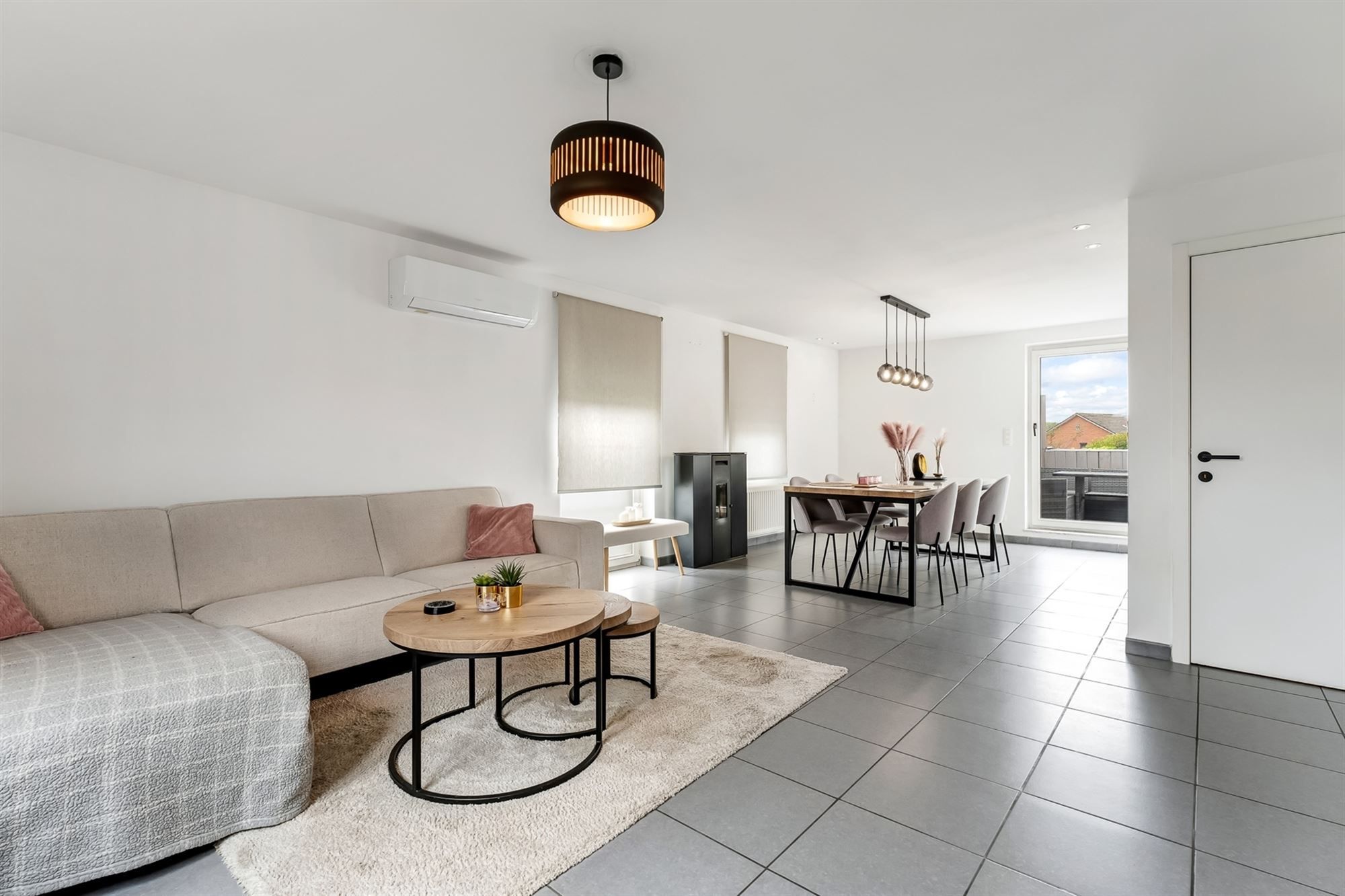 MOOI AFGEWERKT APPARTEMENT VAN 81M² MET RUIM TERRAS foto 1