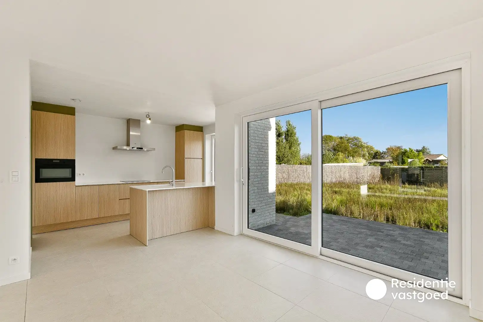 Gezinswoning met drie slaapkamers op goeie locatie foto 7