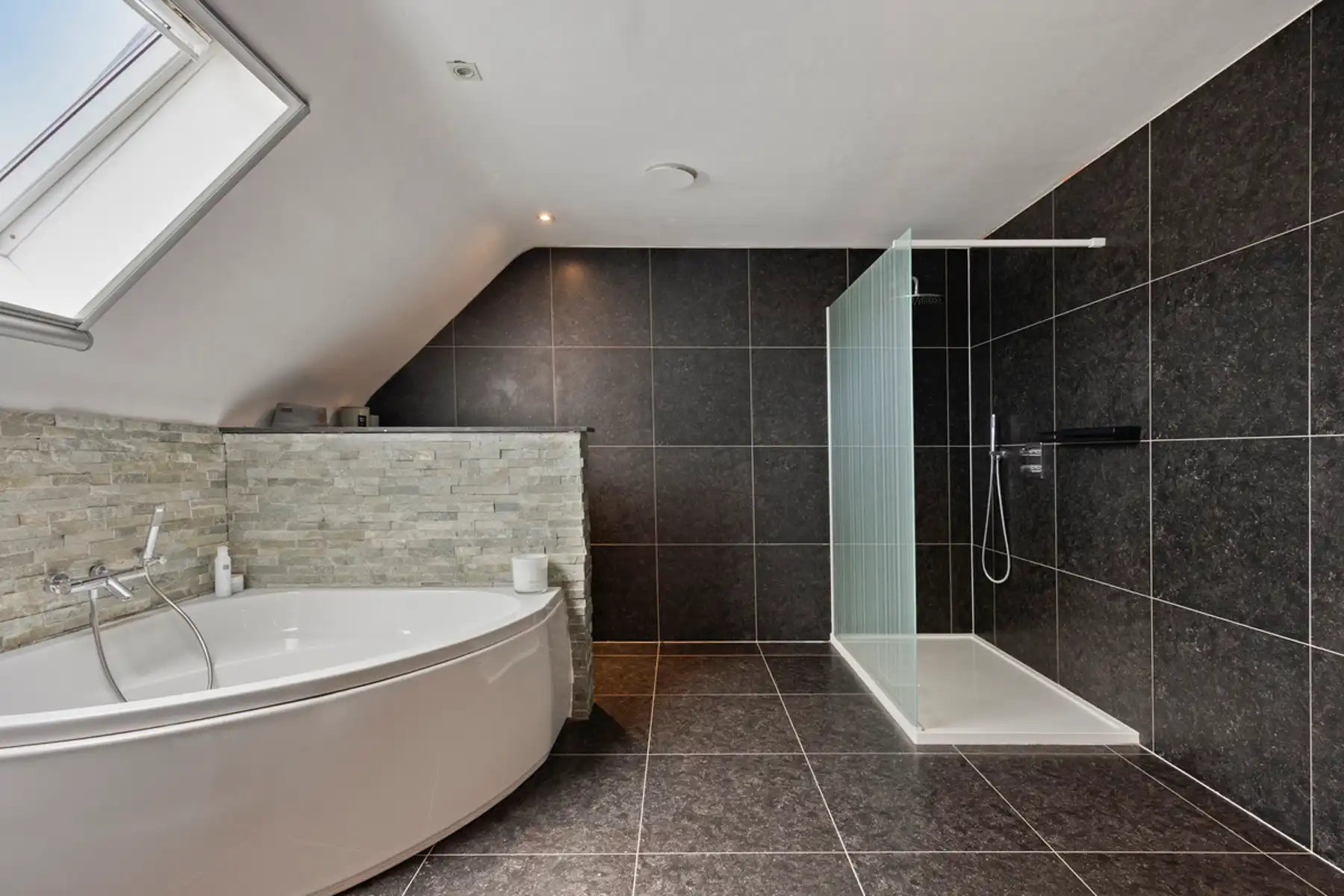 *** ONDER COMPROMIS *** foto 14