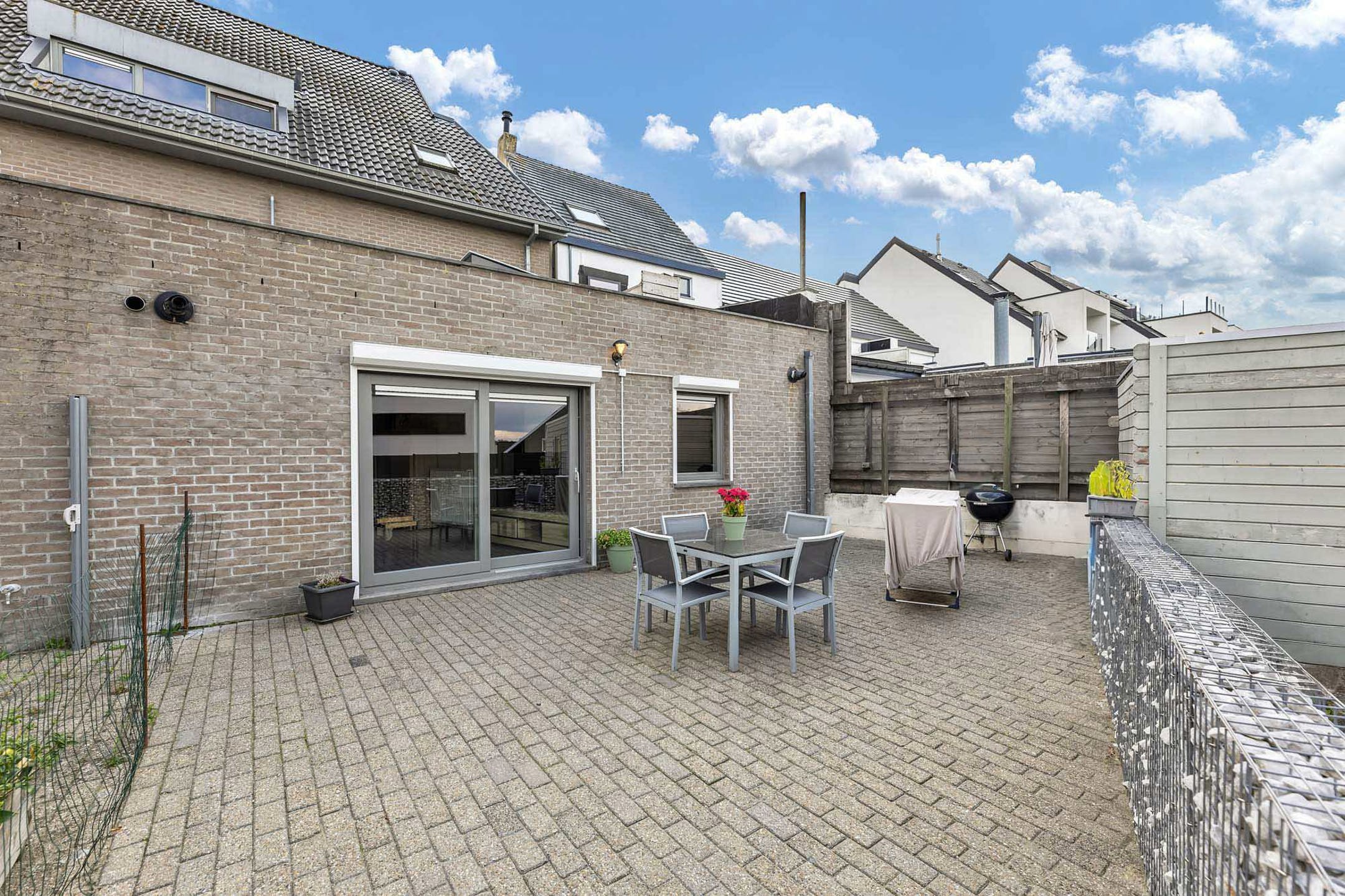 ()=>{if(producerUpdateValueVersion(node),producerAccessed(node),node.value===ERRORED)throw node.error;return node.value} Grotstraat 28/5 - 9620 Zottegem