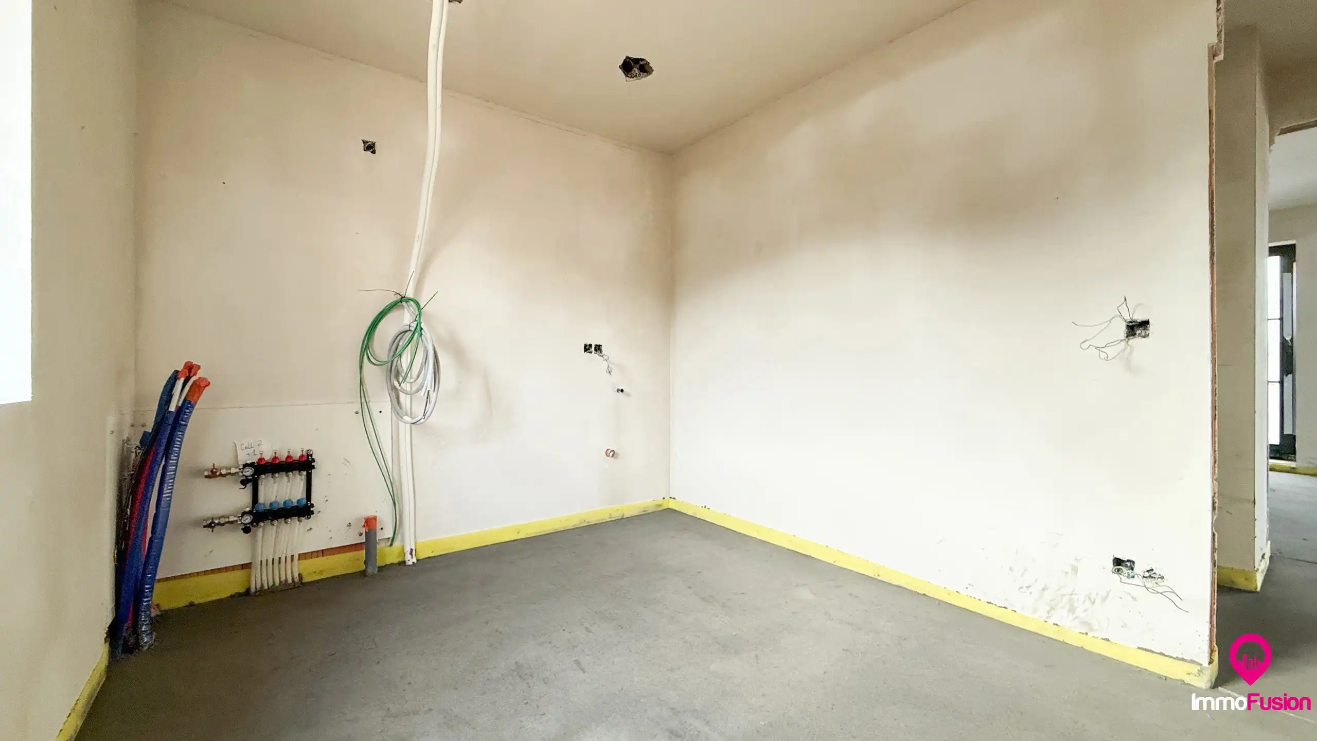 Zeer ruim (146m²!) duplex app.met 2-slpks,garage en terras! foto 10
