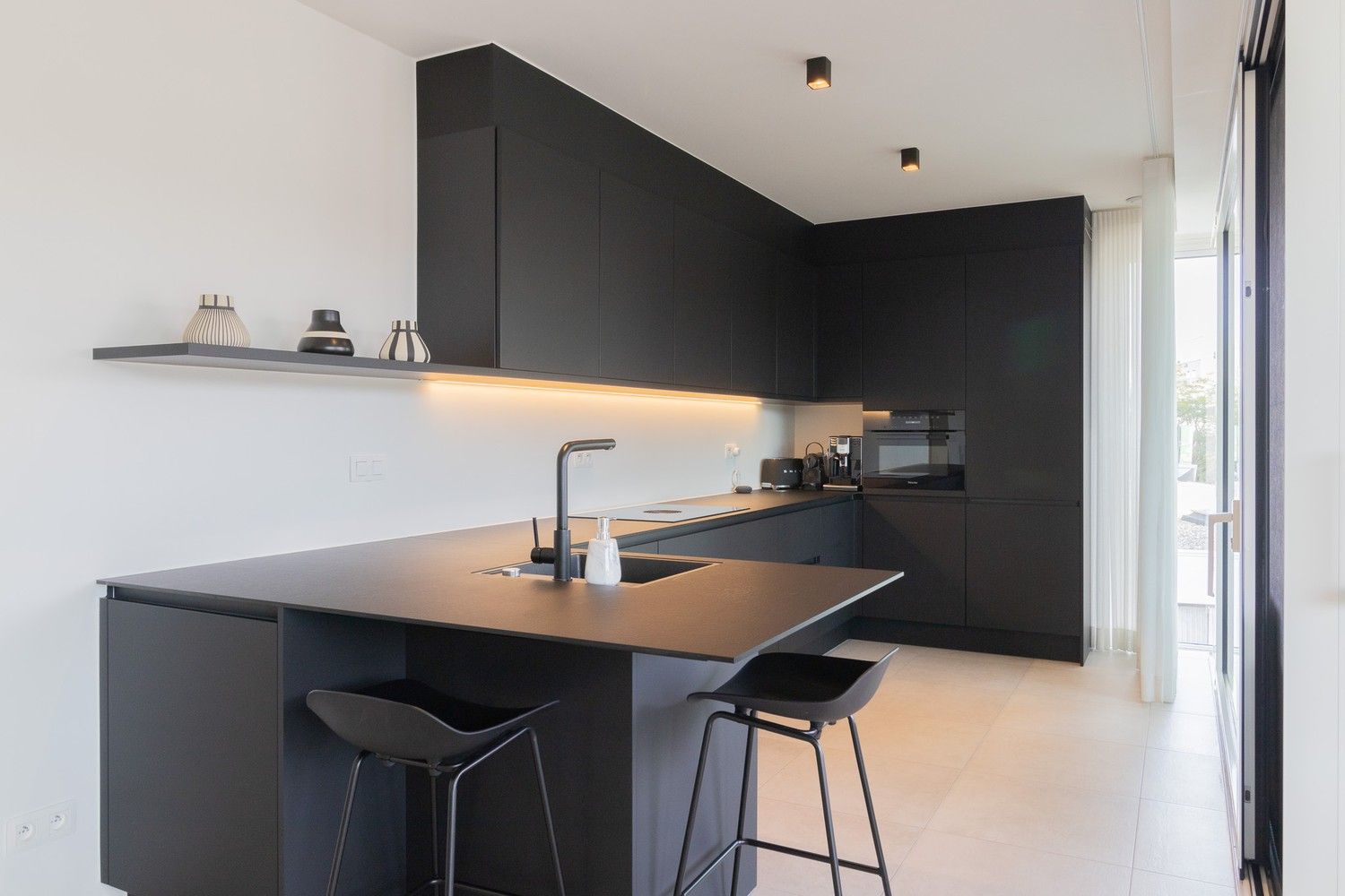Genk, Winterslagstraat 24 bus 22 - Luxueus afgewerkt appartement met prachtig uitzicht op het "stadsbos" in hartje Genk. foto 7