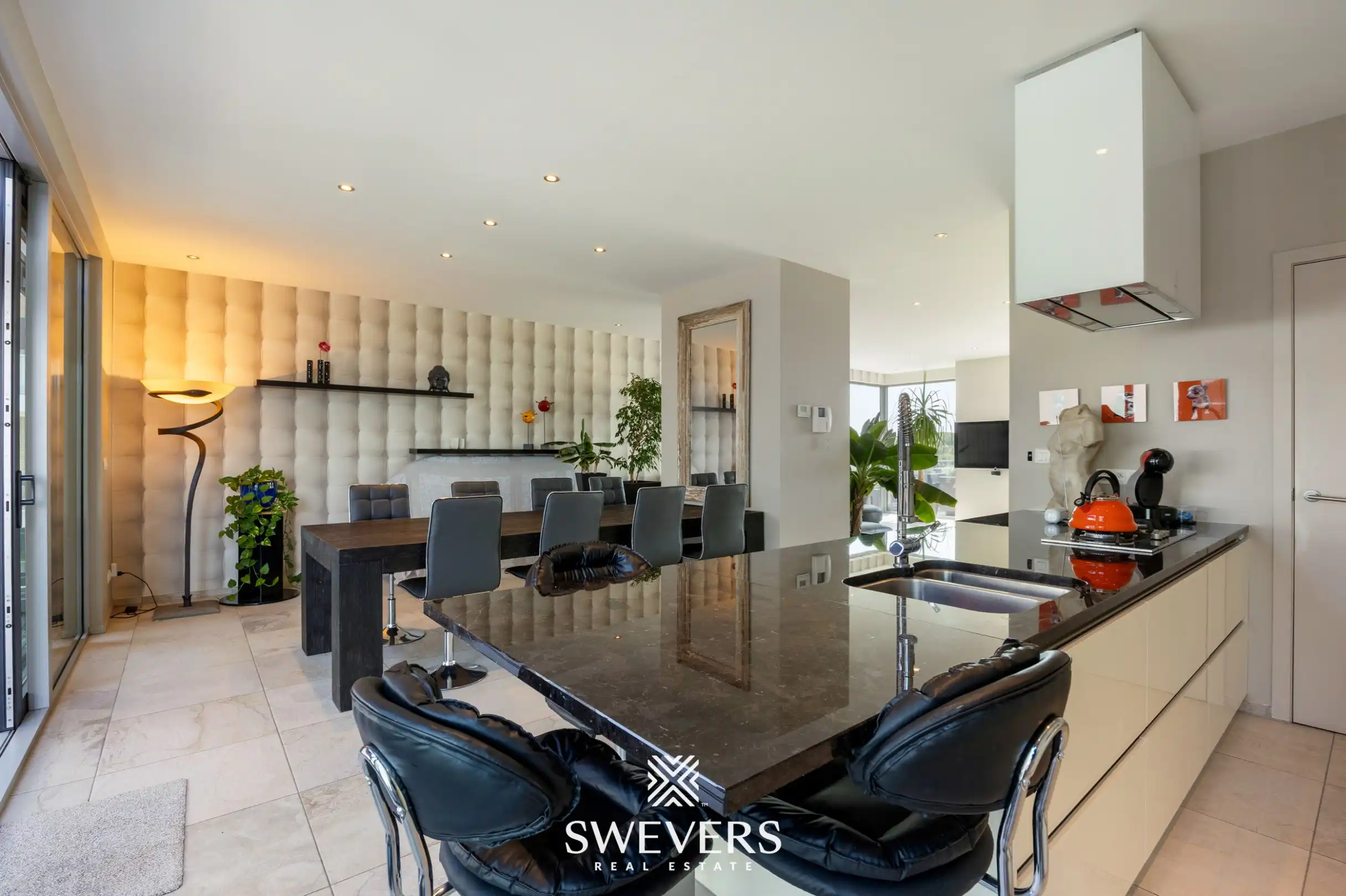 Luxueus penthouse van 204 m² met uitzonderlijke terrassen en panoramisch zicht in Hasselt foto 9