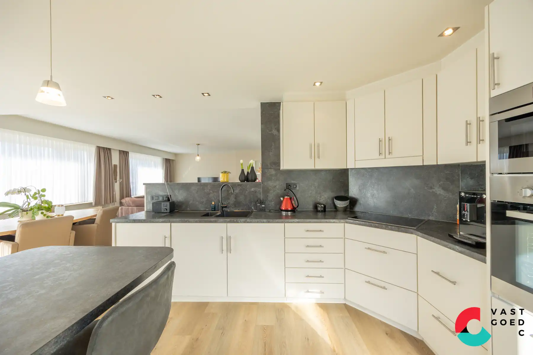 Appartement te koop foto 7