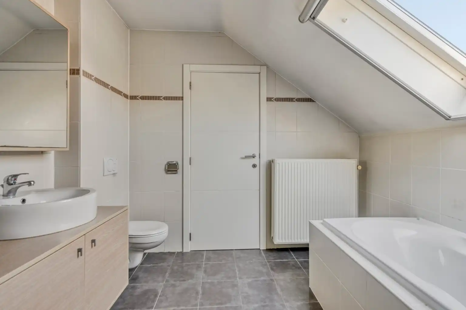 Prachtig penthouse gelegen in een rustige omgeving foto 10