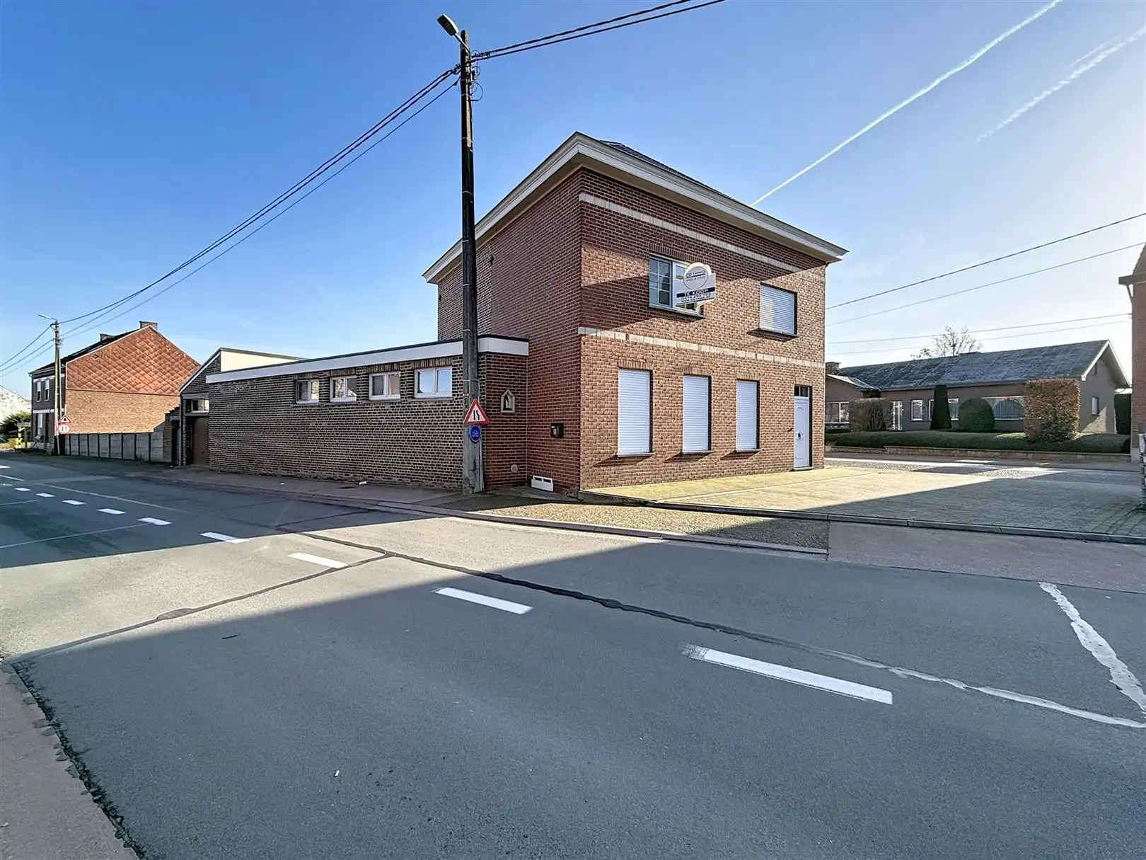 Ruime woning met 4 slpks en verhuurde studio + tuin foto 31