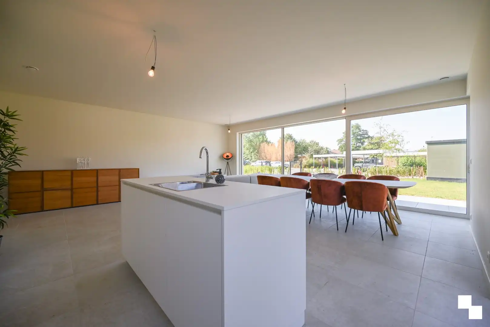 Gelijkvloers appartement met zonnige tuin te Ingelmunster foto 9