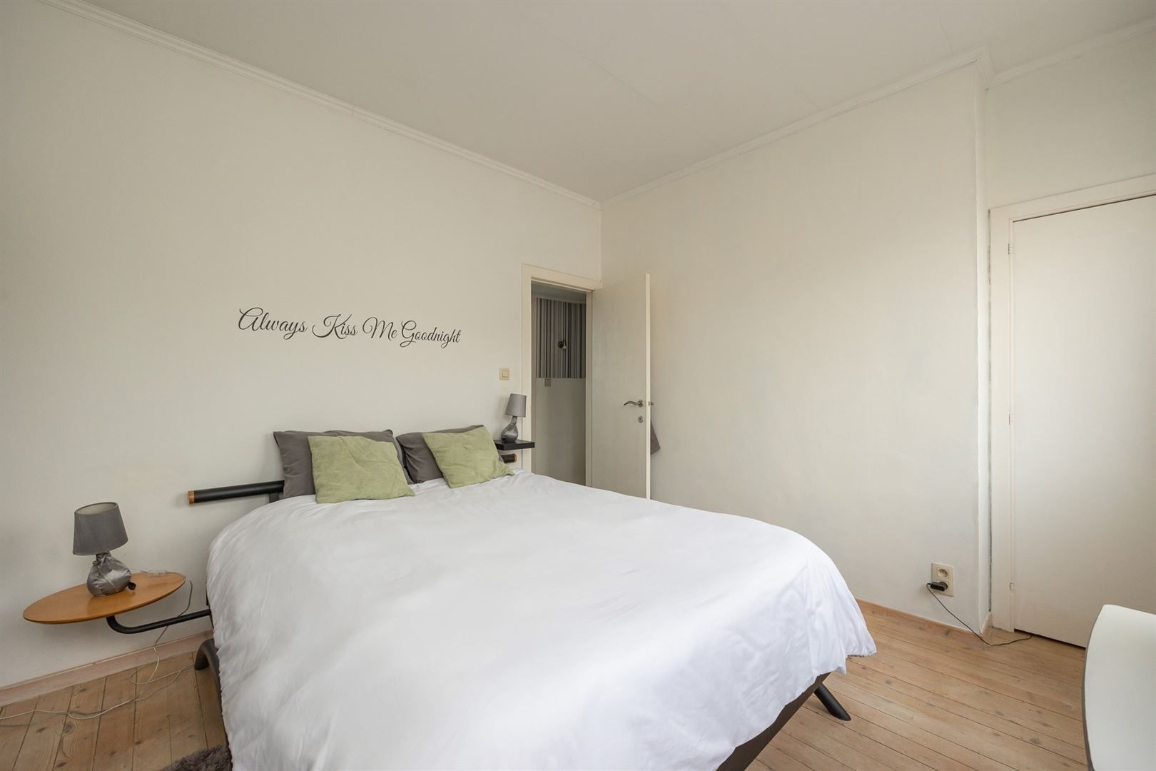 Instapklare rijwoning met 2 slpk en autostaanplaats foto 11