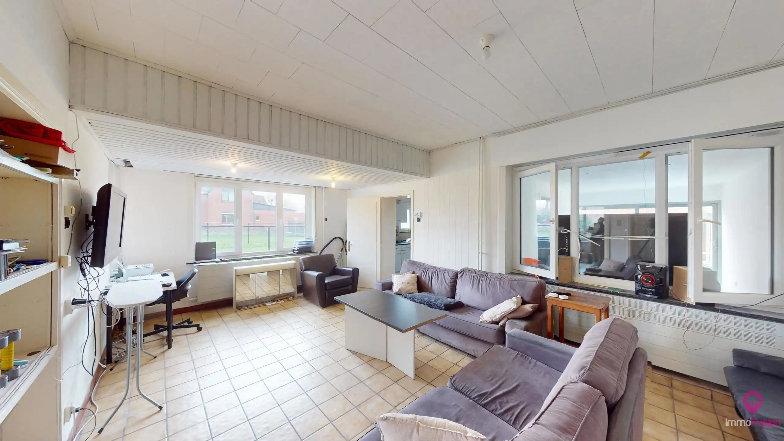 Mooie gezinswoning met 5slpk, rustige ligging nabij centrum! foto {{pictureIndex}}