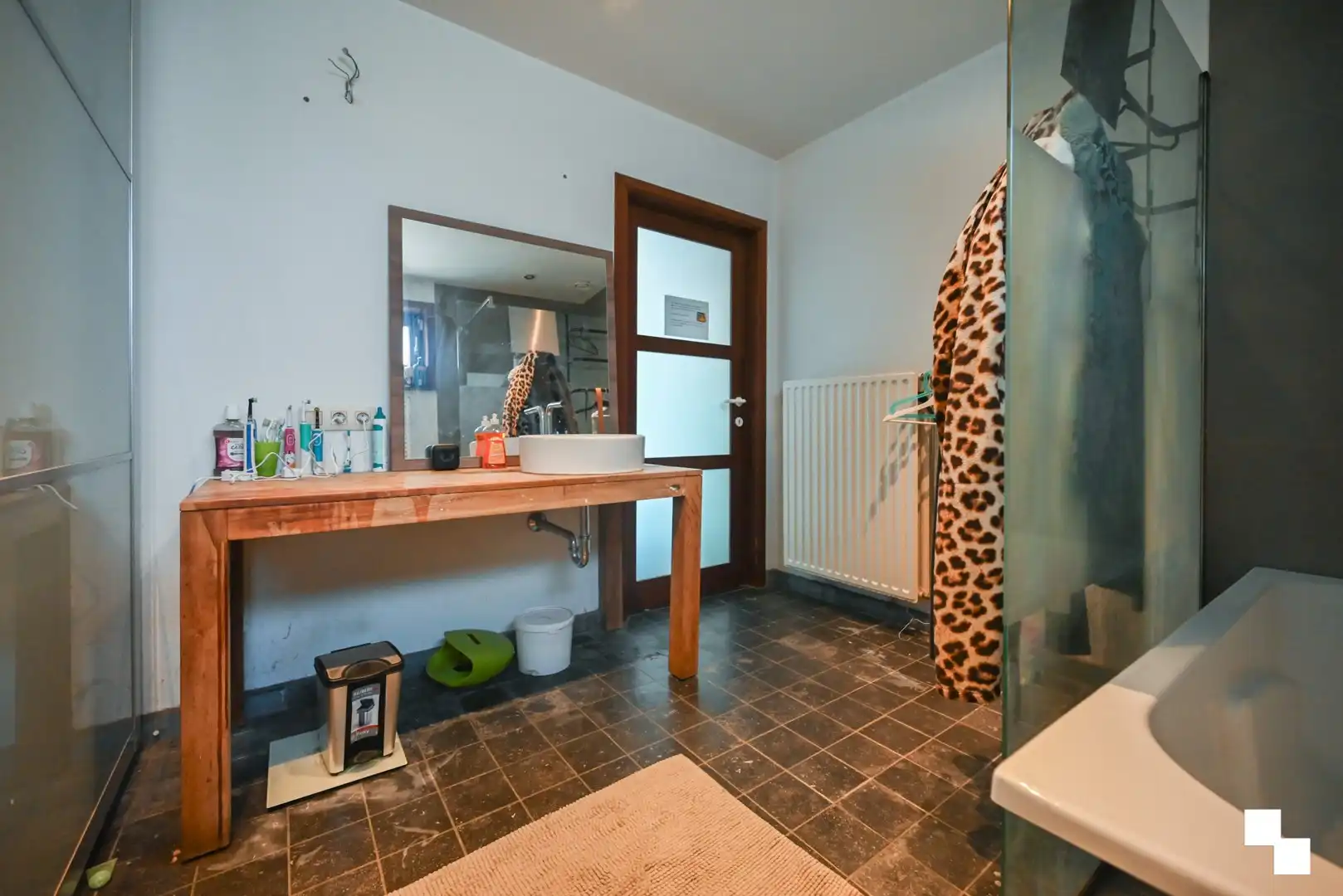 Wonen en werken aan huis , dat kan hier nabij hartje Izegem foto 17