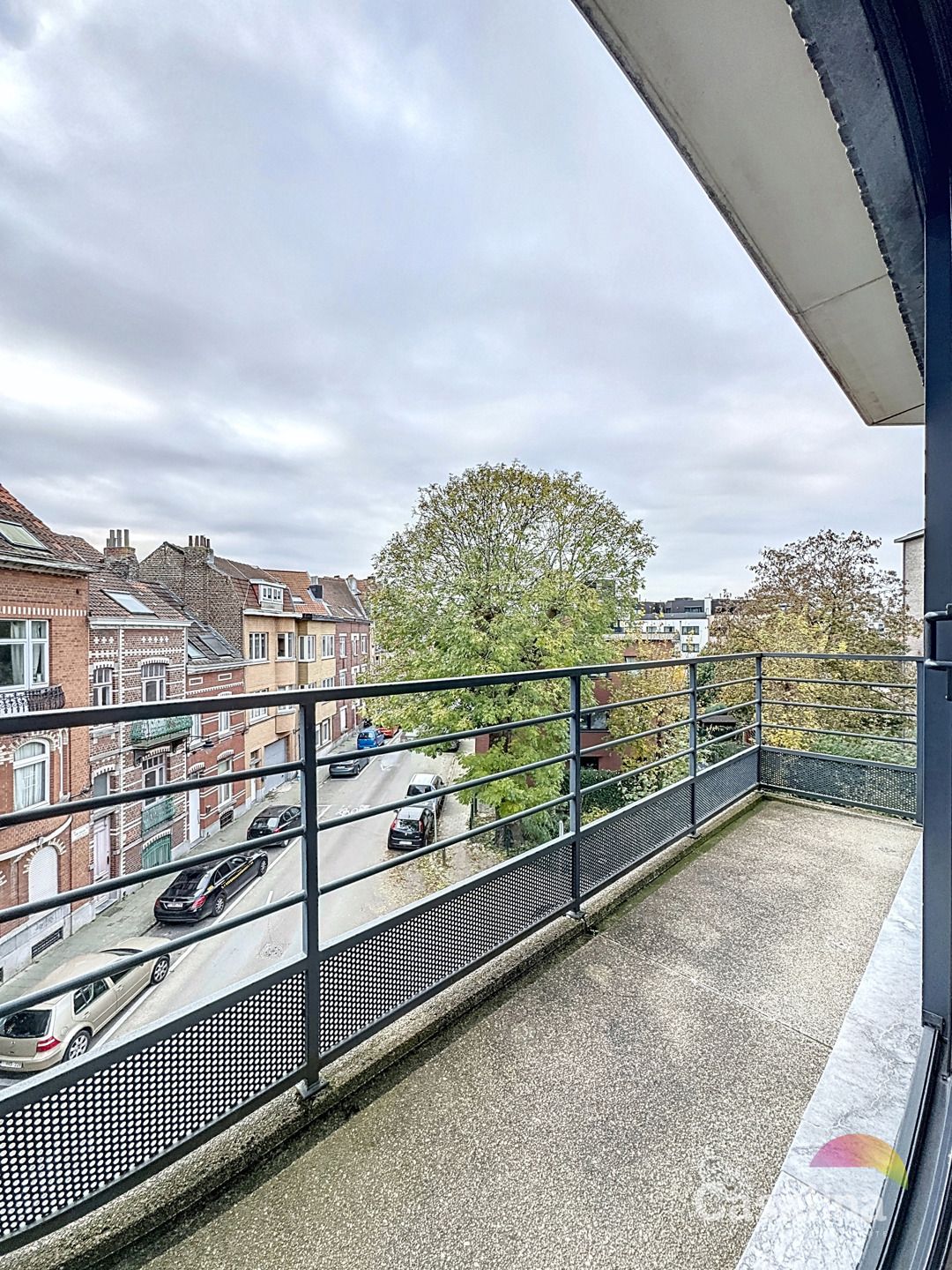 Moderne duplex 95m² met terras, parking en kelder foto 4