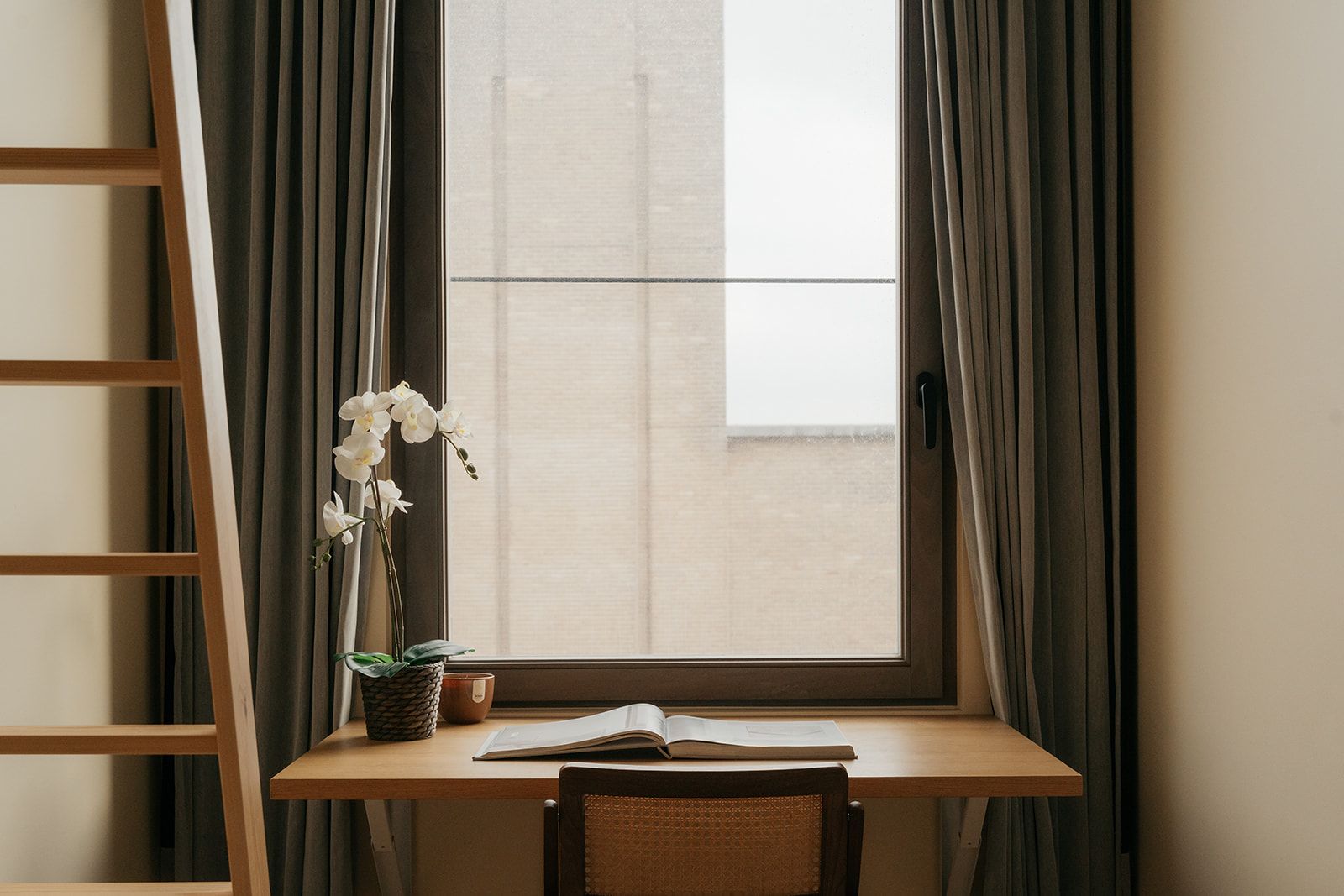 Penthouse op gelijke hoogte en uitzicht op de steigerende paarden van het Koninklijk Museum van Schone Kunsten foto 14