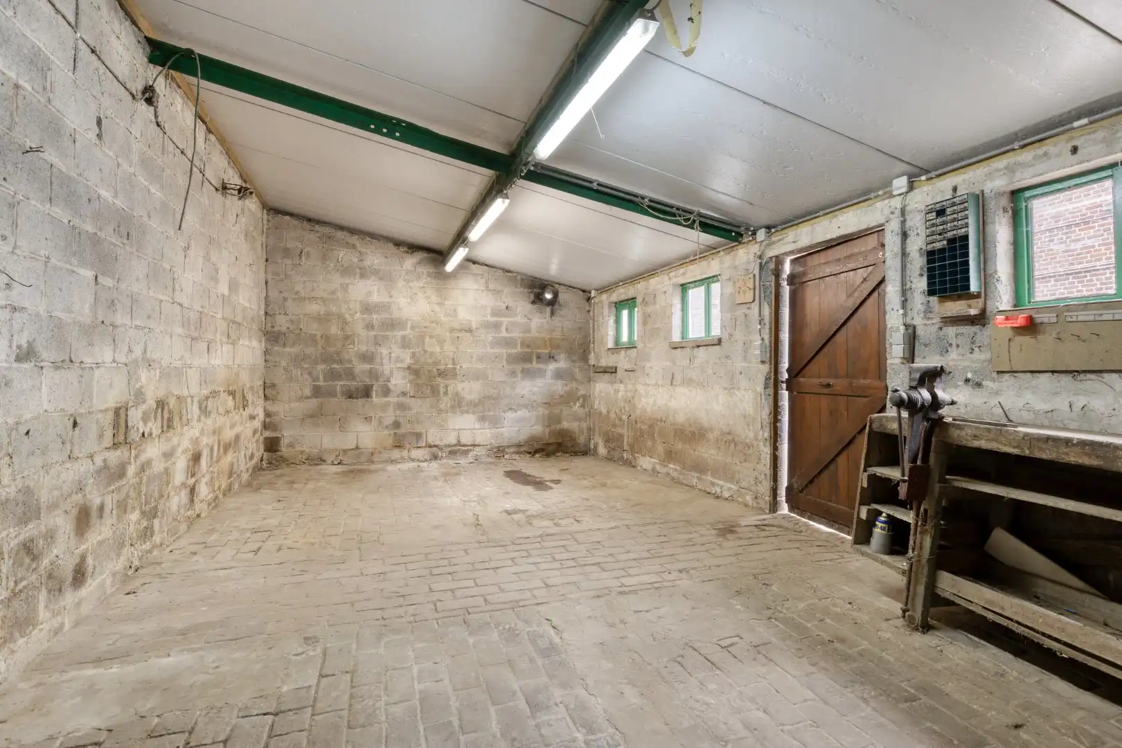 Half open bebouwing (hoeve) met 5 slaapkamers, tuin, terras en zeer ruime garage in Oorbeek (Tienen)! – EPC 730 kWh/m² - bewoonbare opp. 195 m² foto 21