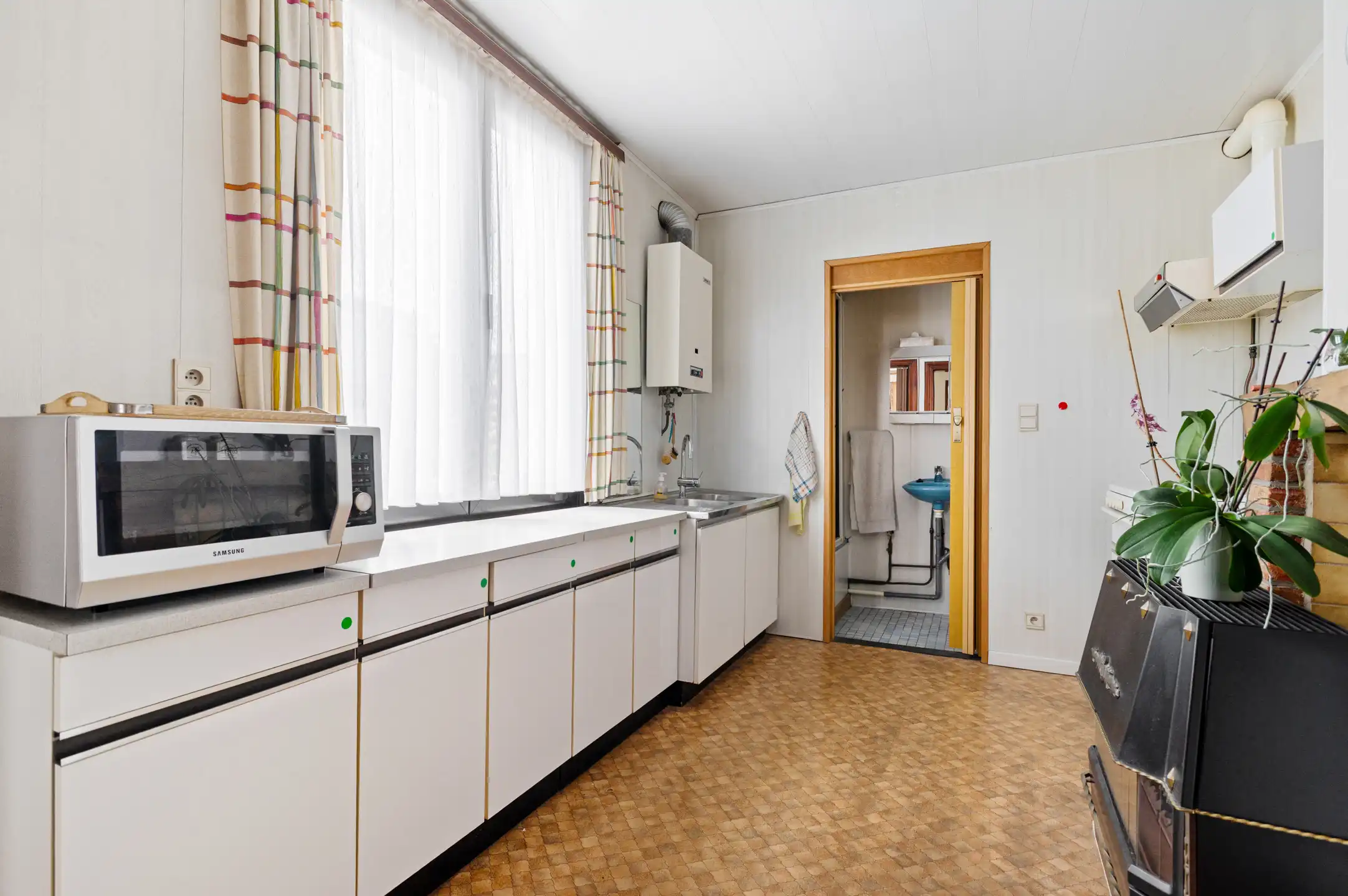 Ruime gezinswoning met 3 slaapkamers en tuin foto 16