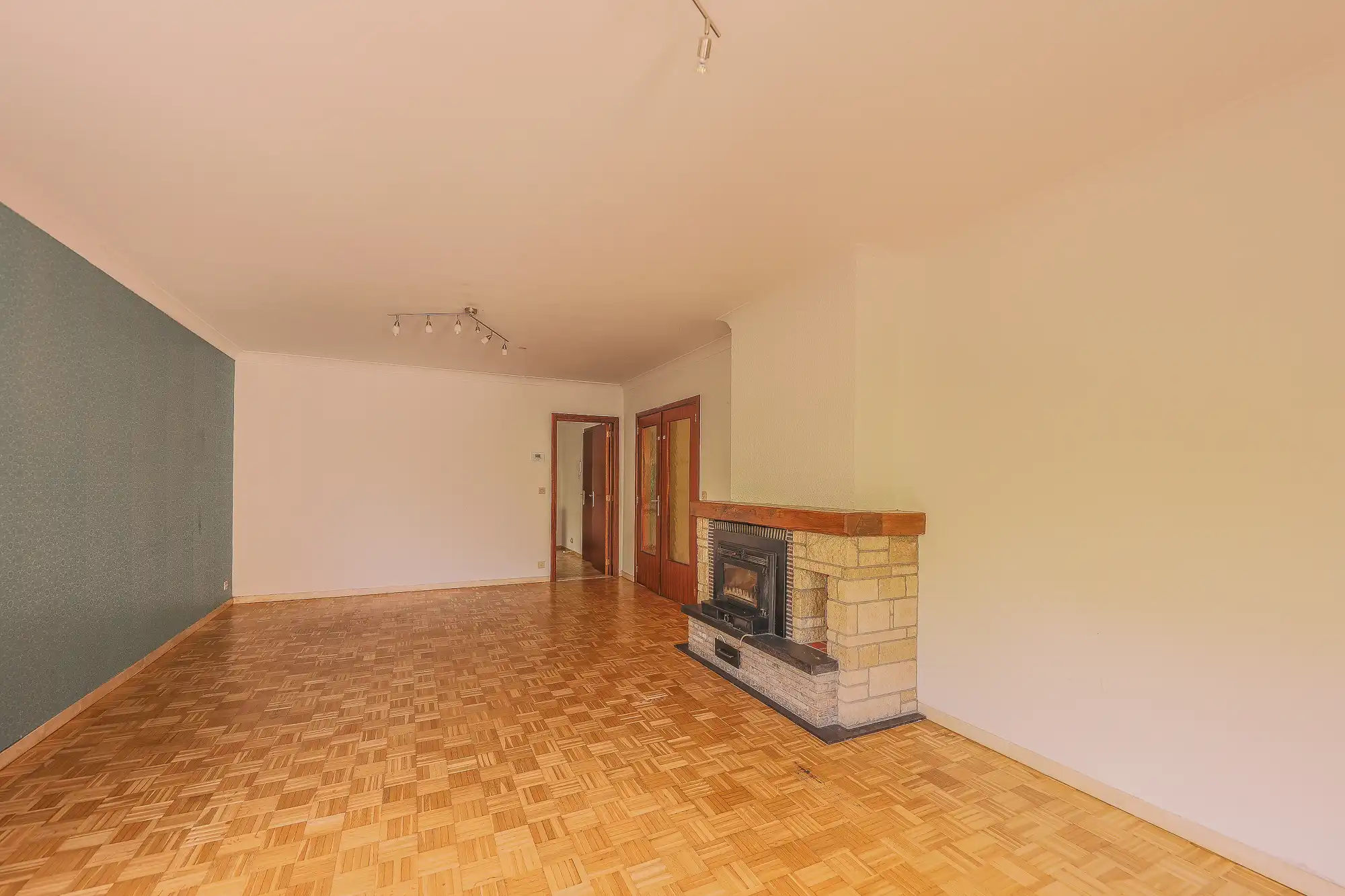 Ruim hoekappartement met zuid-gericht terras foto 12