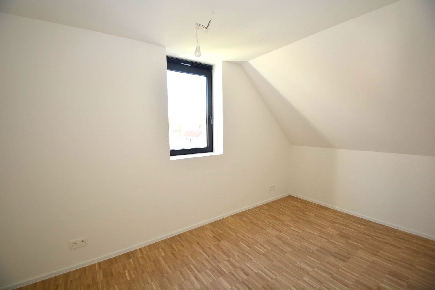 INSTAPKLAAR DAKAPPARTEMENT MET 3 SLK EN RIANT TERRAS! foto 11