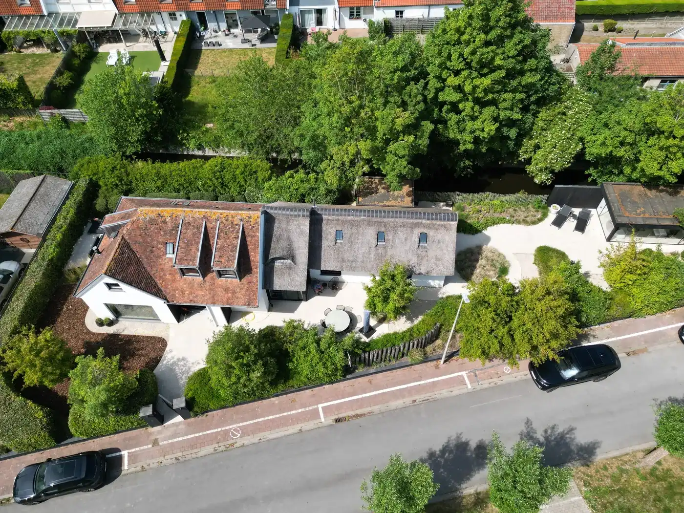 Charmante alleenstaande villa verscholen in een rustige laan te Knokke foto 20