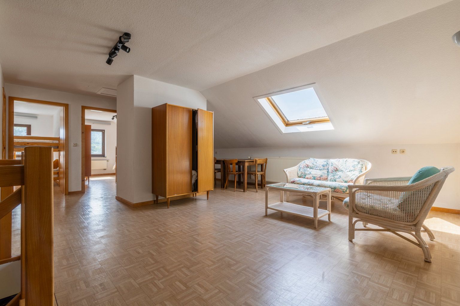 Ruime woning in een oase van groen! foto 14