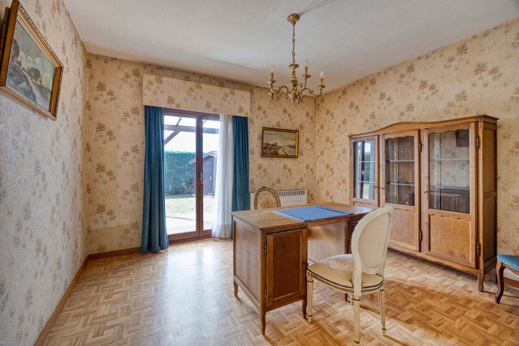 zeer rustig gelegen op te frissen bungalow foto 12
