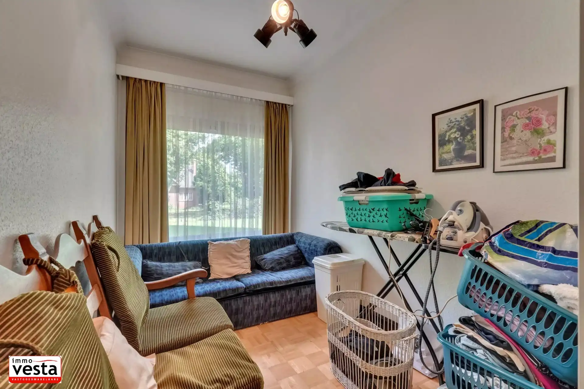 Zeer ruim gelijkvloers appartement foto 9