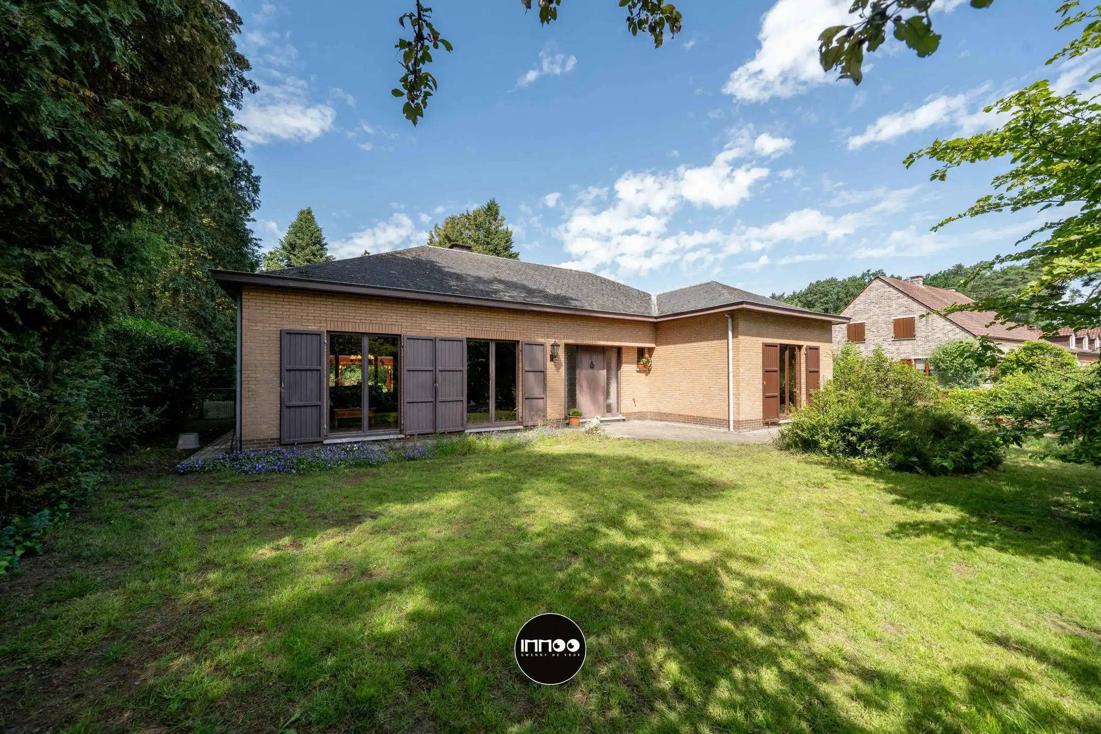 Hoofdfoto van de publicatie: Bungalow te koop