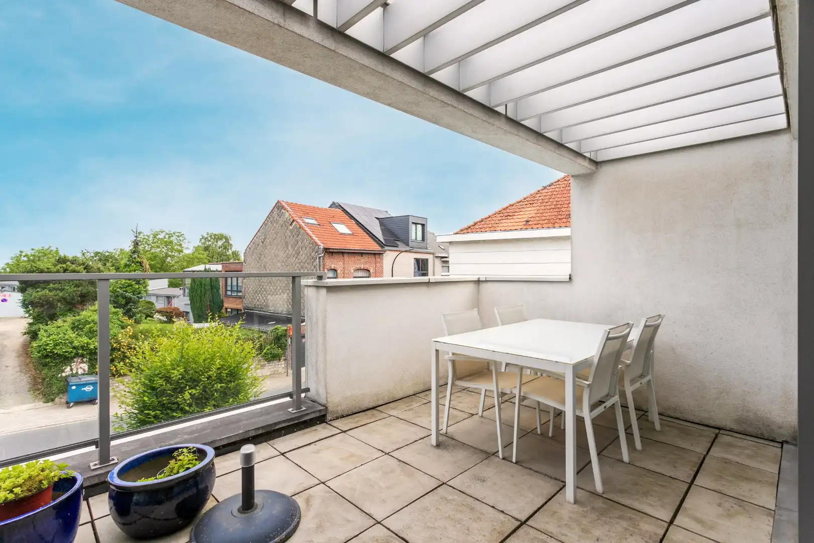 Instapklaar duplex app. met garageboxen te Beersel foto 10
