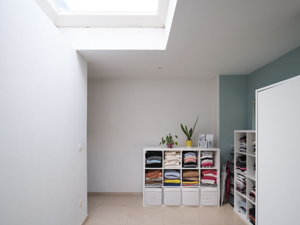 Topligging, omgeving Visserij, karaktervol 2 slpk-appartement met buitenruimte en originele elementen in een even karaktervol gebouw met ‘art-déco’ elementen. foto 15