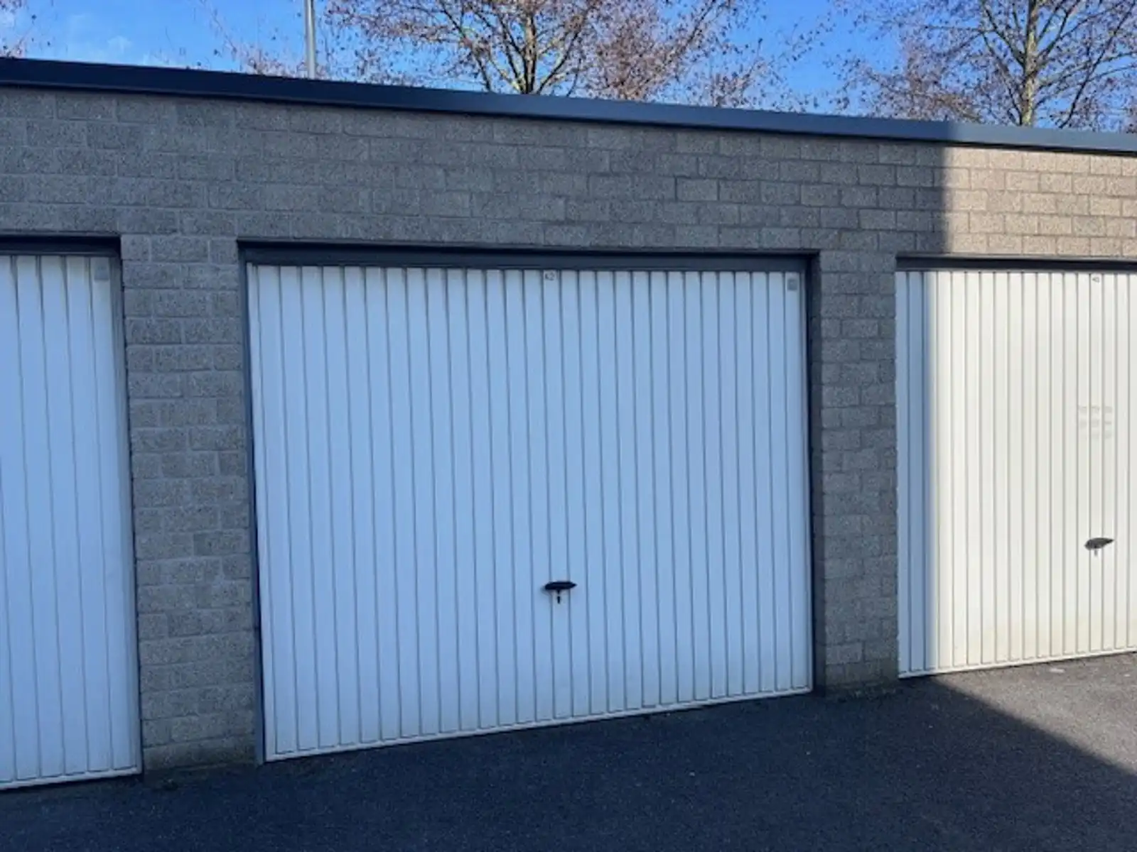 Garagebox gelegen in het garagecomplex residentie 'HELMINGE' foto 2