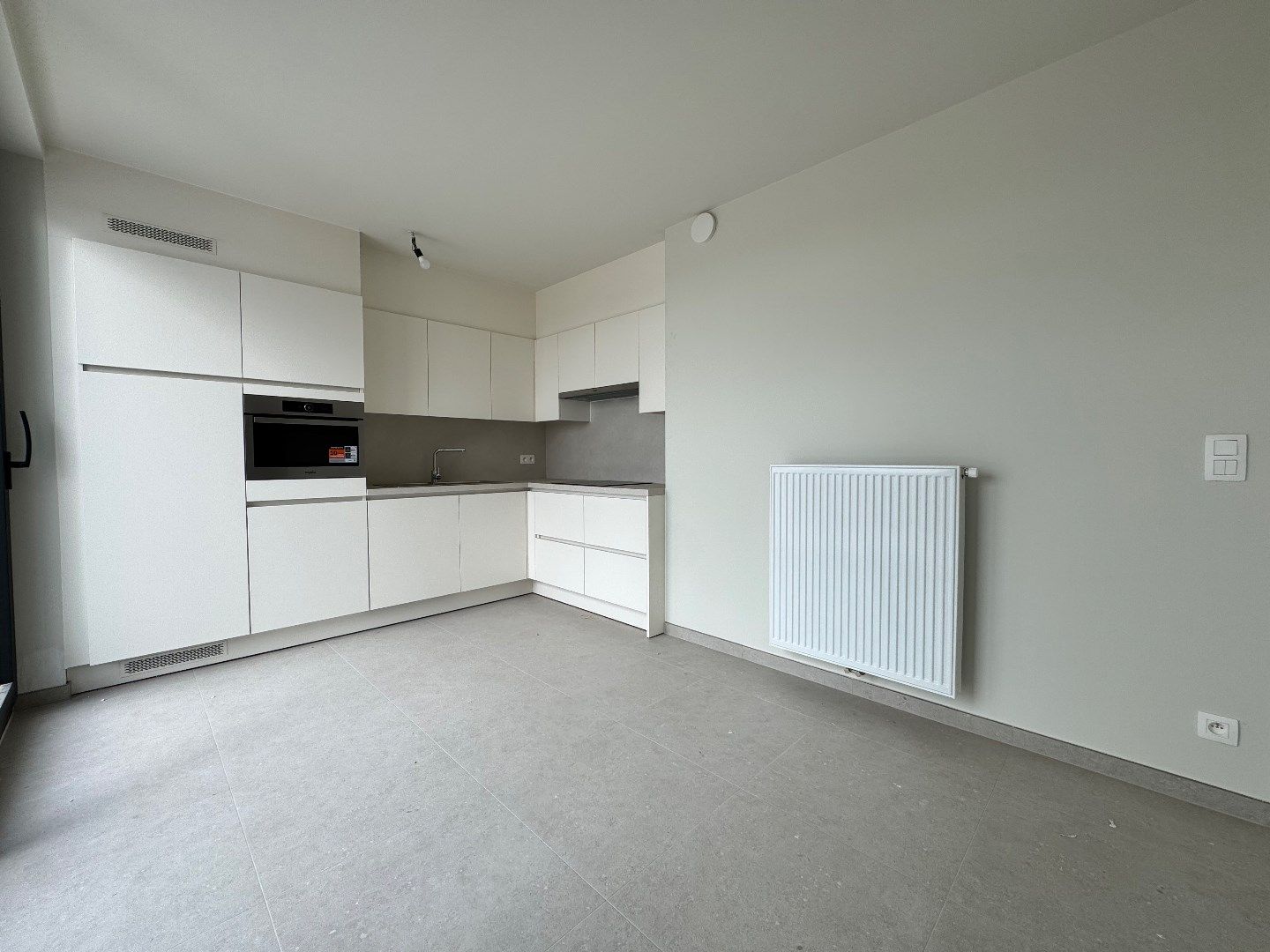 Uniek nieuwbouw appartement met 2 slaapkamers en veel zonlicht te Eernegem foto 8