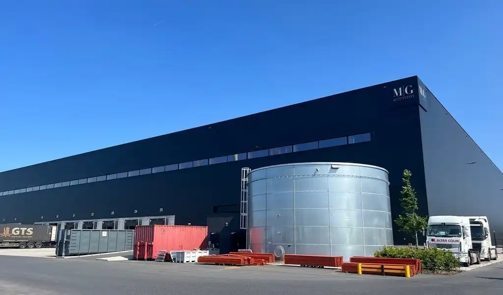 Opslagruimte te huur in industriezone Kluizendok II te Evergem foto 11