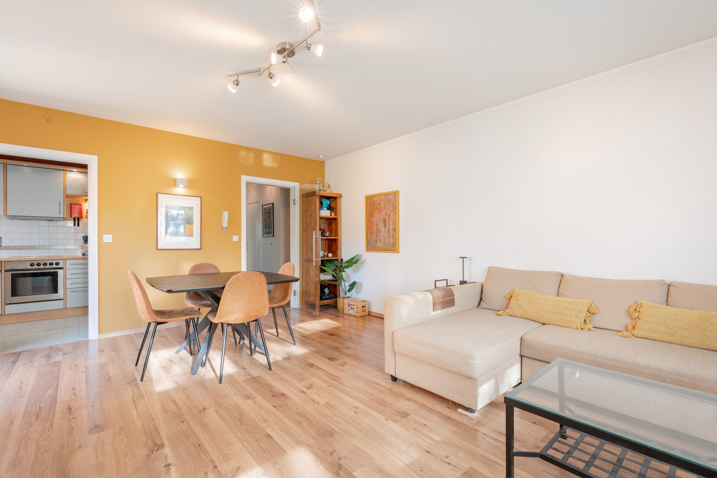 Knap gelijkvloers appartement met terras! foto 7