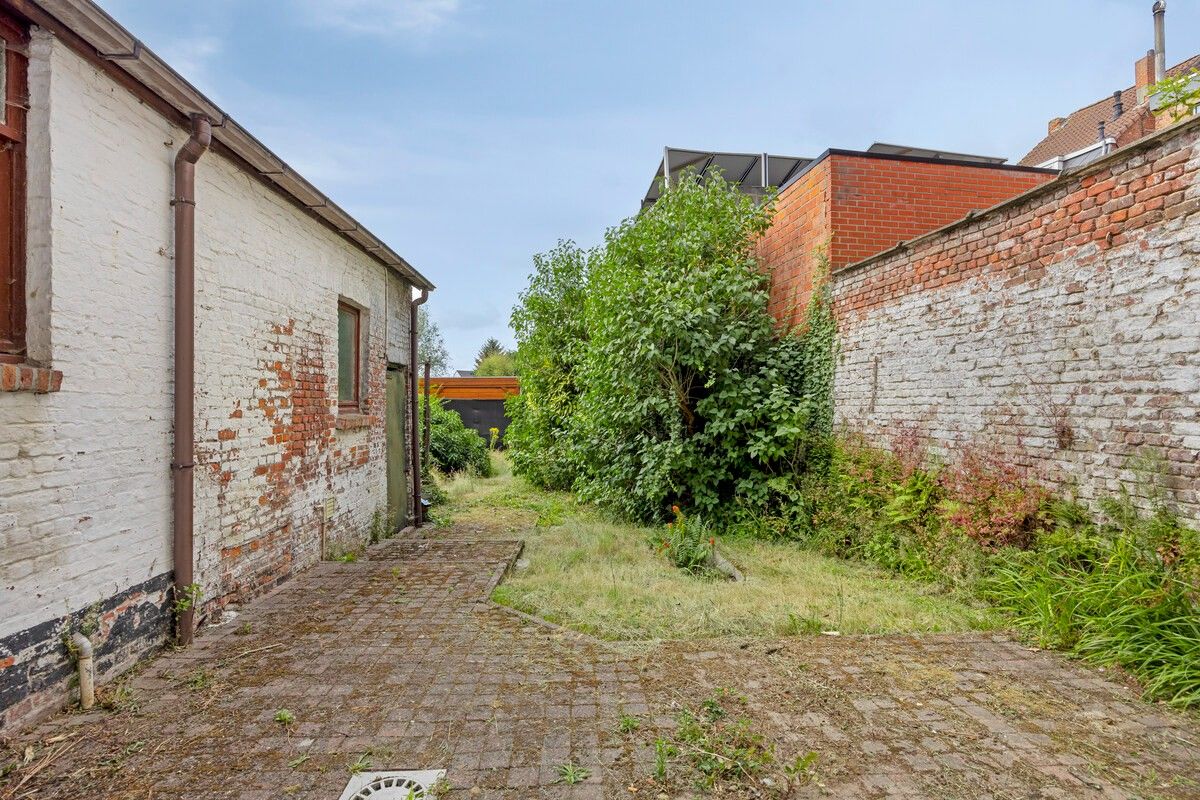 RUIME EN RUSTIG GELEGEN GEZINSWONING | 4 SLPKS - GARAGE - TUIN | TE RENOVEREN foto 25